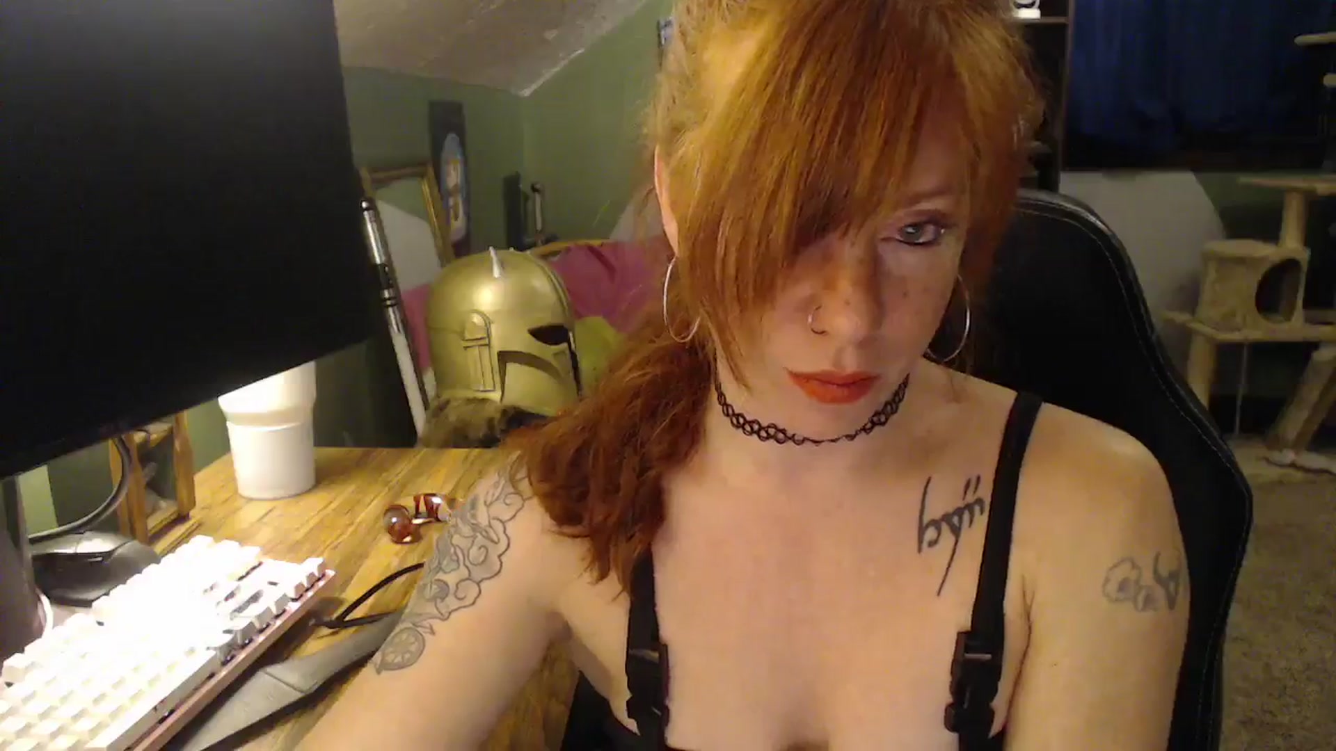 Gallery image thumbnail from AstraeaSiren's myfreecams stream on, 12/11/2025, 06:28 image 17 of 20