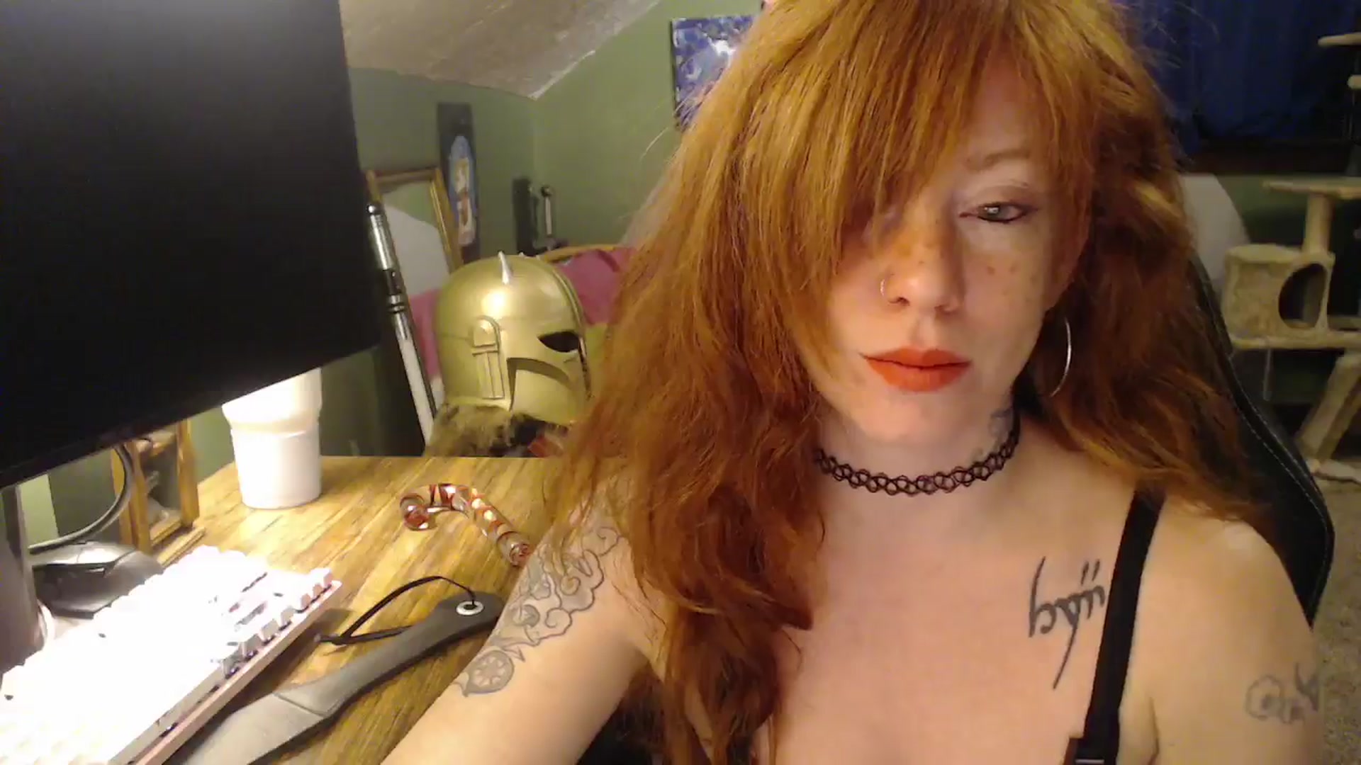 Gallery image thumbnail from AstraeaSiren's myfreecams stream on, 12/11/2025, 06:28 image 6 of 20