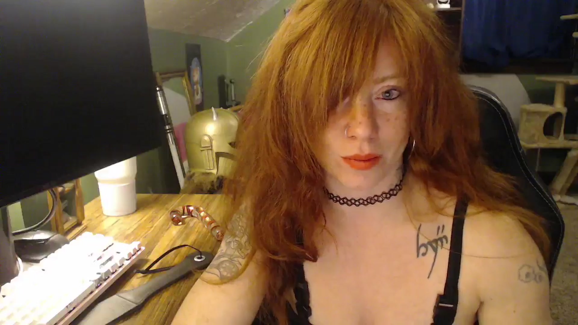 Gallery image thumbnail from AstraeaSiren's myfreecams stream on, 12/11/2025, 06:28 image 4 of 20