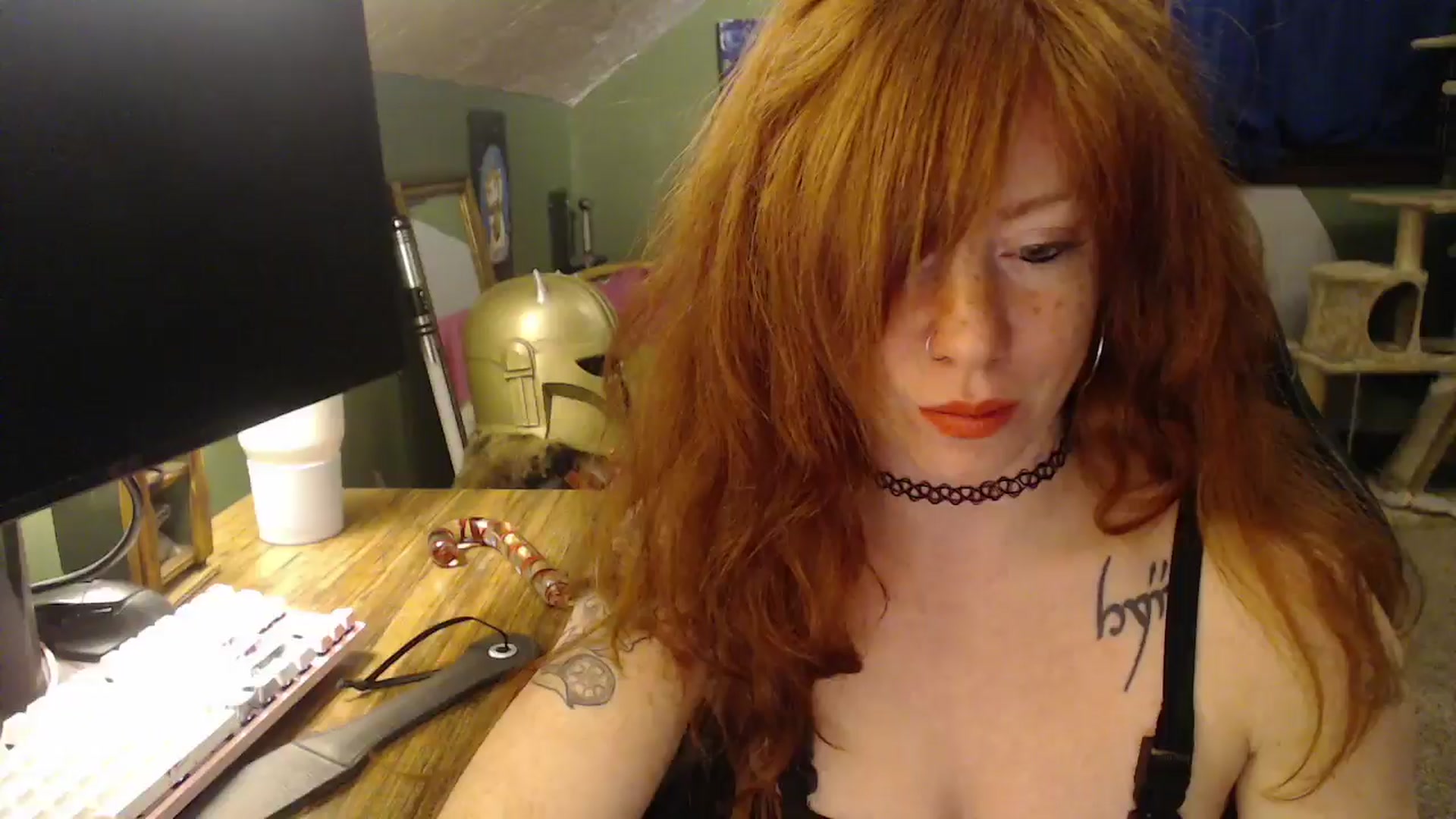 Gallery image thumbnail from AstraeaSiren's myfreecams stream on, 12/11/2025, 06:28 image 2 of 20