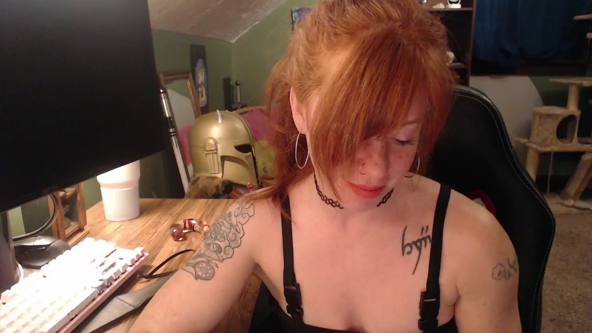 Gallery image thumbnail from AstraeaSiren's myfreecams stream on, 12/11/2025, 06:28 image 18 of 20