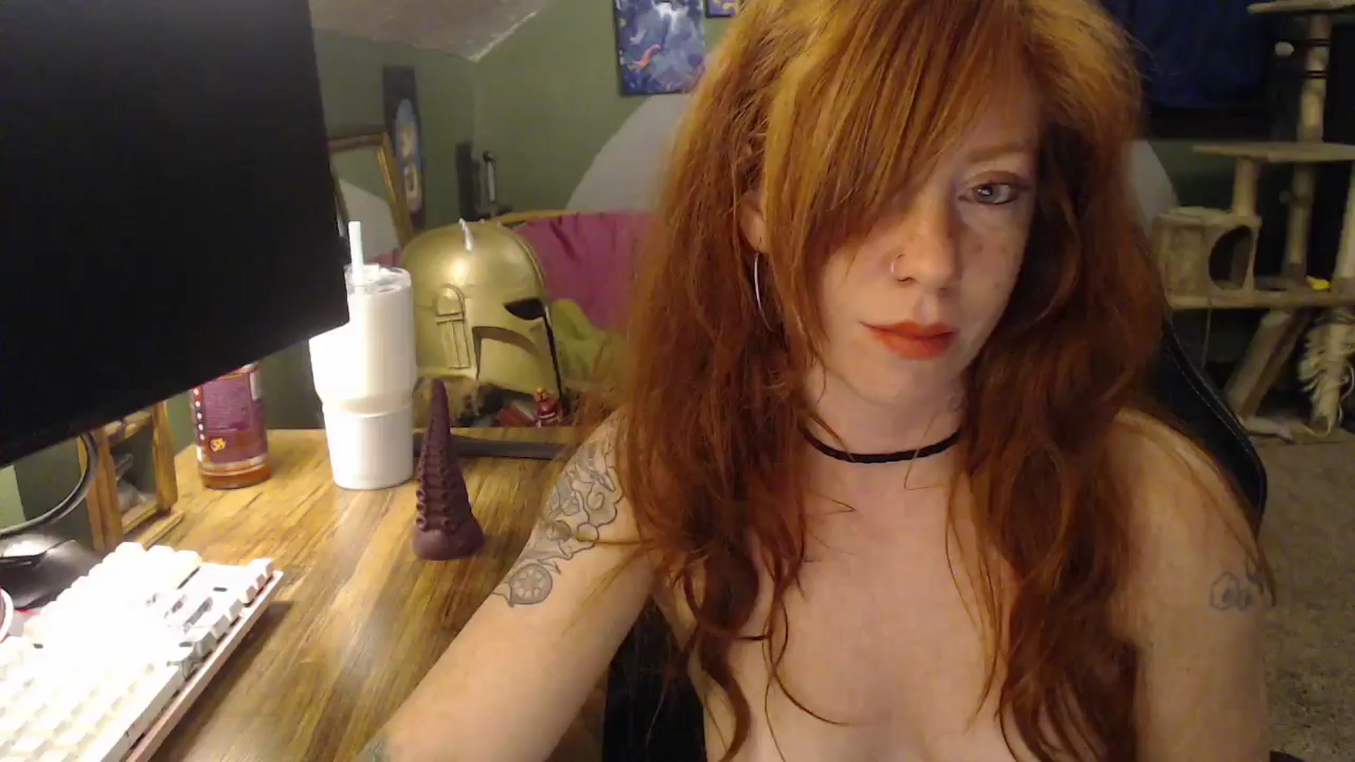 Gallery image thumbnail from AstraeaSiren's myfreecams stream on, 12/12/2025, 23:41 image 2 of 20