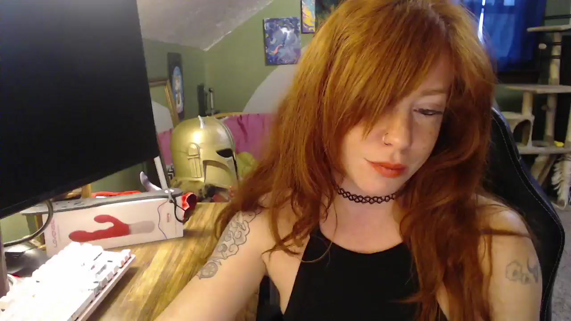 Gallery image thumbnail from AstraeaSiren's myfreecams stream on, 12/15/2025, 22:01 image 10 of 20