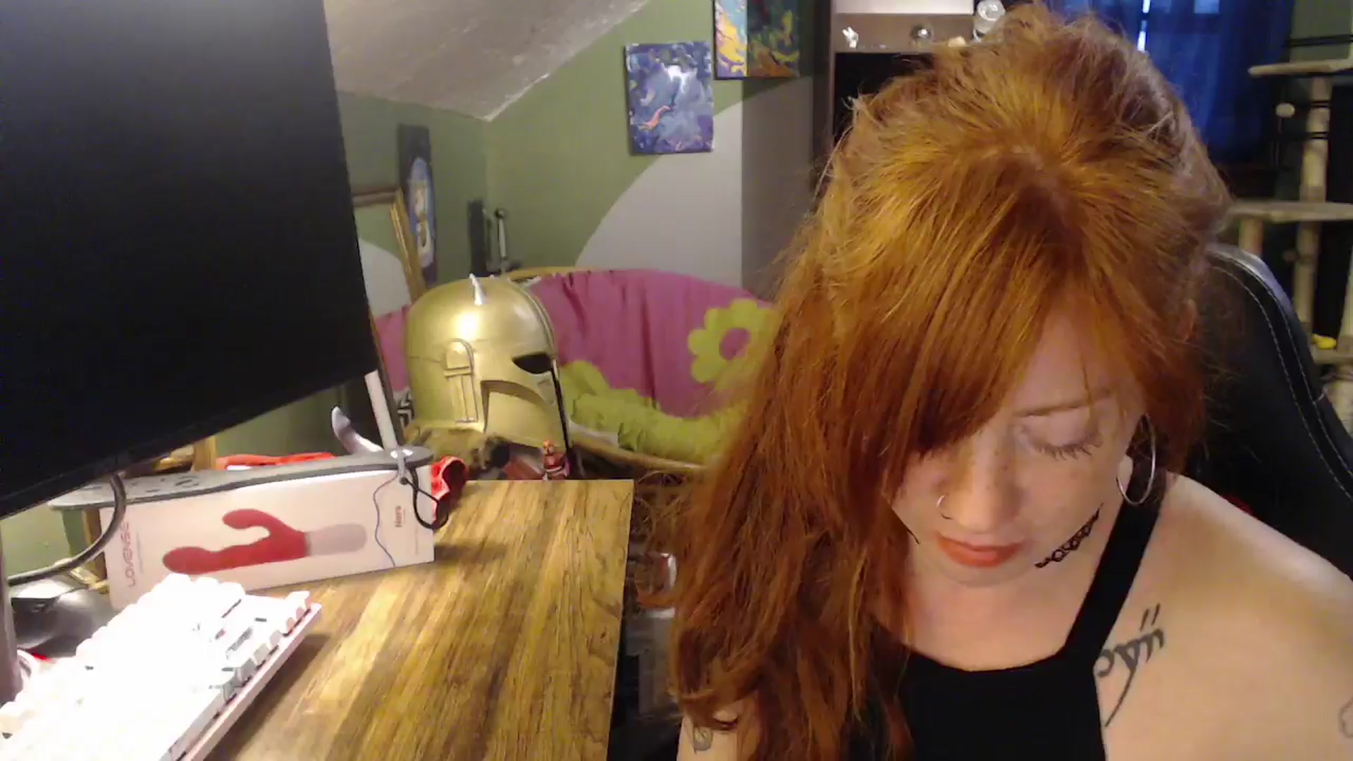 Gallery image thumbnail from AstraeaSiren's myfreecams stream on, 12/15/2025, 22:01 image 18 of 20