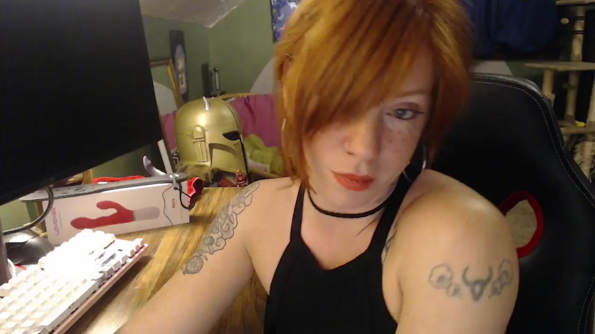 Gallery image thumbnail from AstraeaSiren's myfreecams stream on, 12/16/2025, 02:52 image 1 of 20
