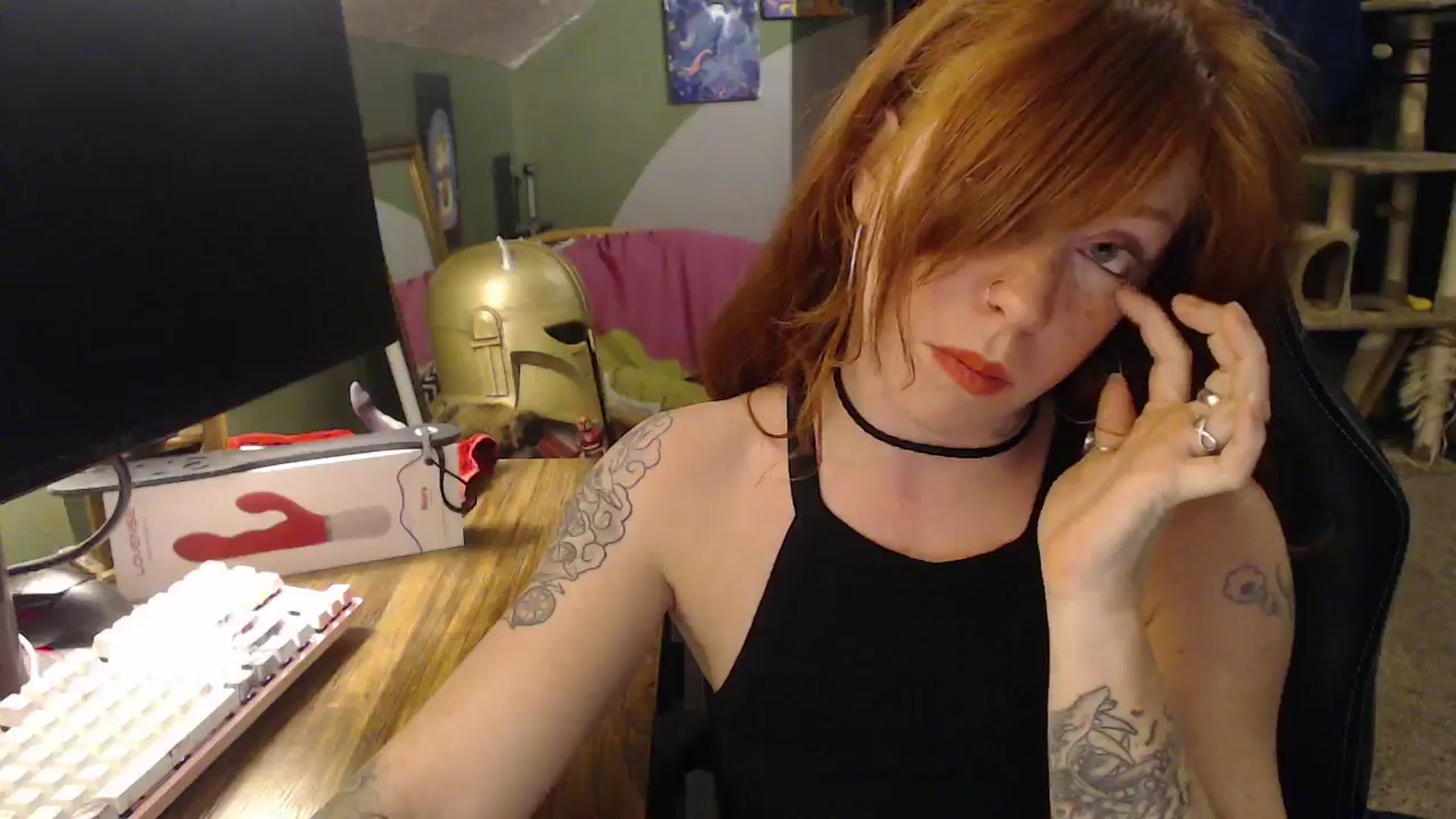 Gallery image thumbnail from AstraeaSiren's myfreecams stream on, 12/16/2025, 02:52 image 5 of 20