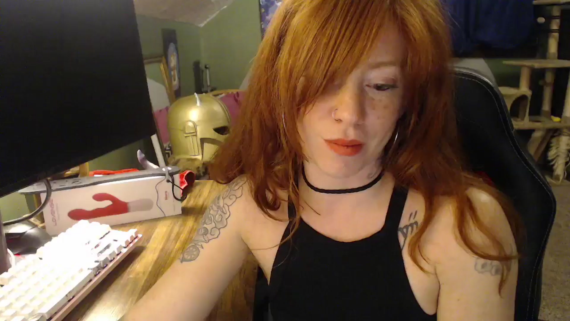 Gallery image thumbnail from AstraeaSiren's myfreecams stream on, 12/16/2025, 02:52 image 7 of 20