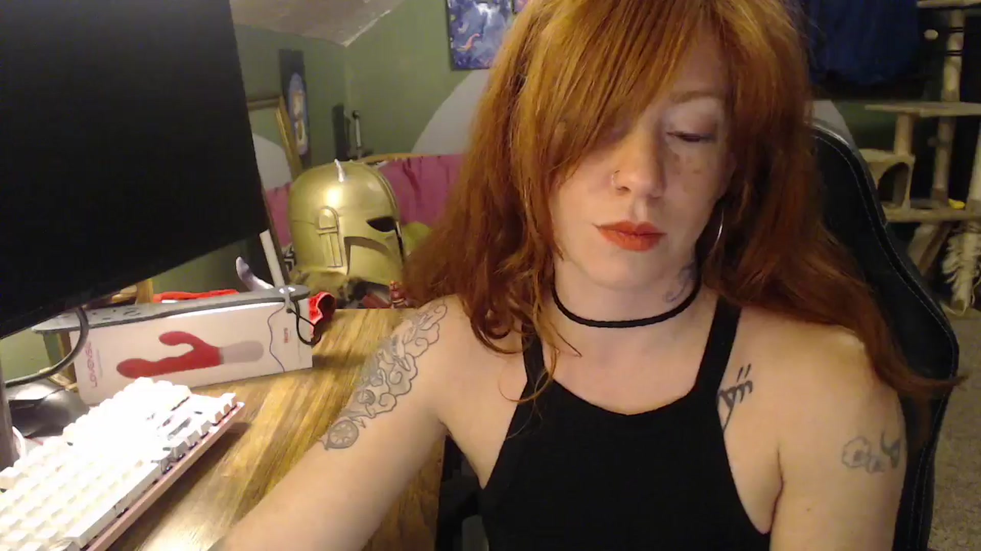 Gallery image thumbnail from AstraeaSiren's myfreecams stream on, 12/16/2025, 02:52 image 6 of 20