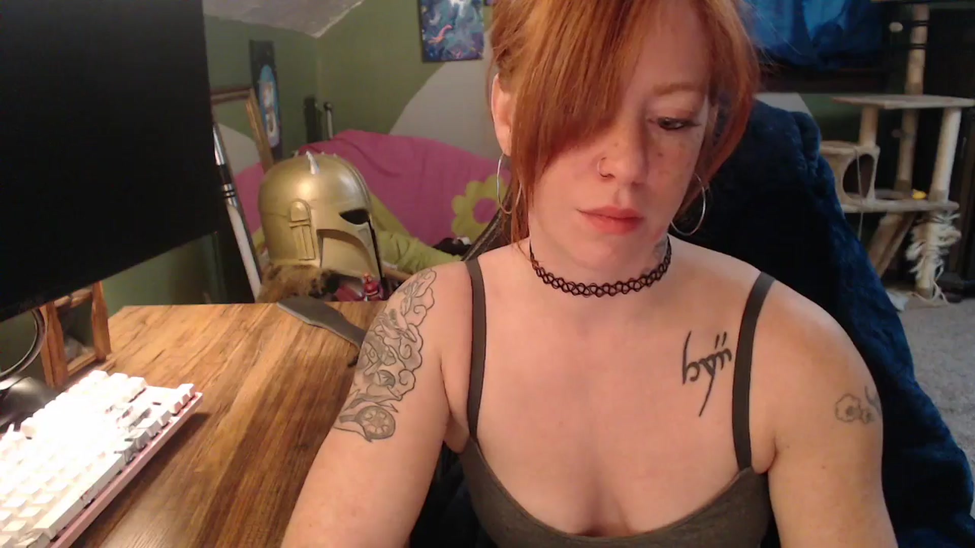 Gallery image thumbnail from AstraeaSiren's myfreecams stream on, 12/19/2025, 20:47 image 13 of 20