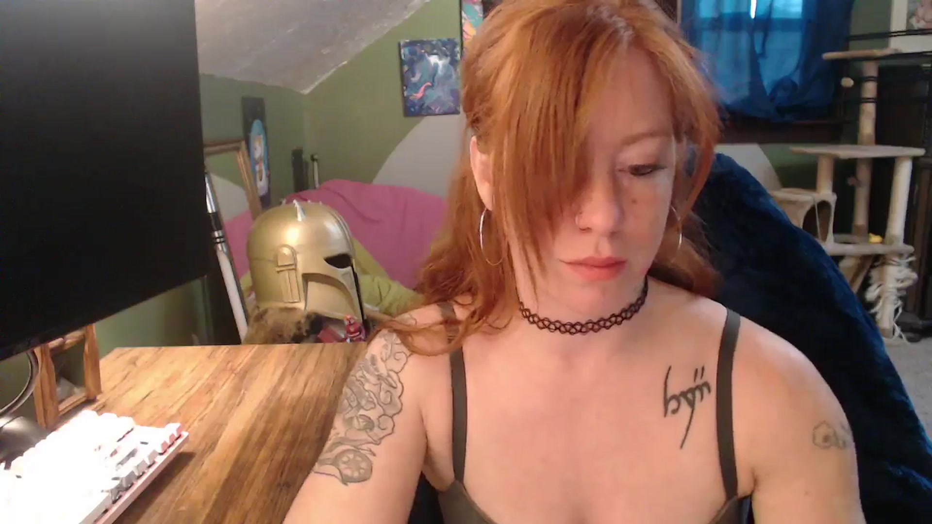 Gallery image thumbnail from AstraeaSiren's myfreecams stream on, 12/19/2025, 20:47 image 10 of 20