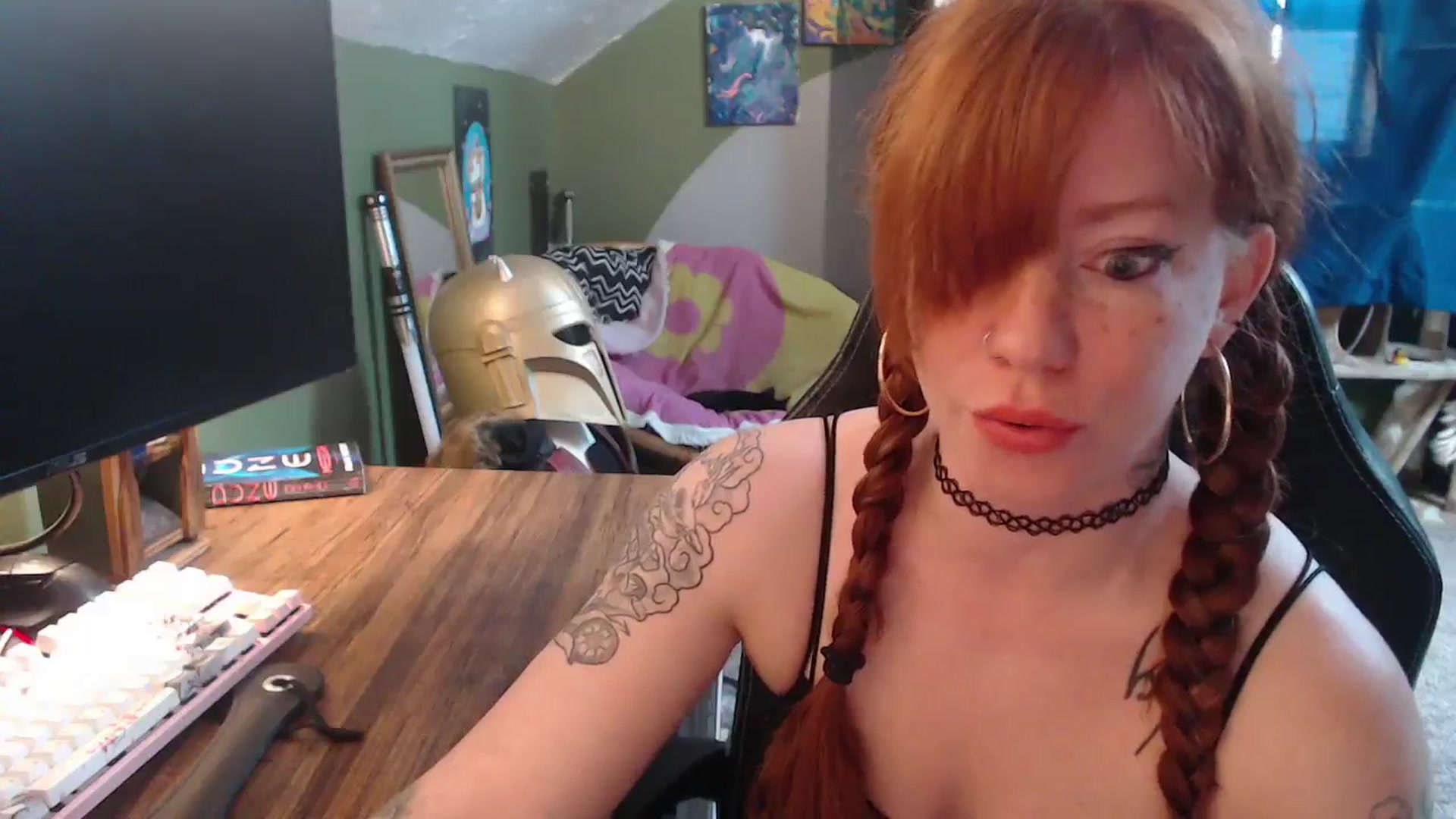 Gallery image thumbnail from AstraeaSiren's myfreecams stream on, 04/03/2026, 20:31 image 2 of 20