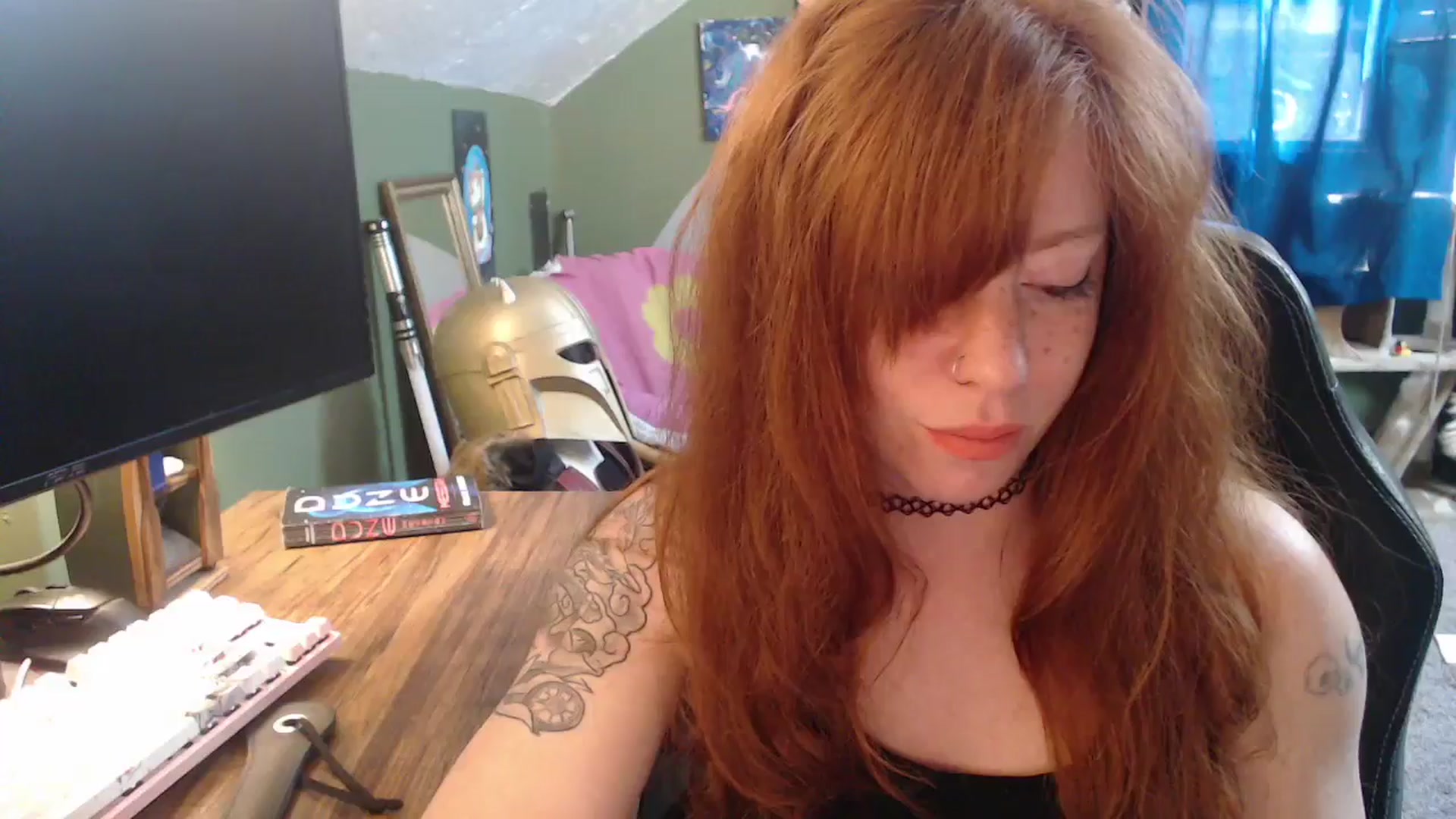 Gallery image thumbnail from AstraeaSiren's myfreecams stream on, 04/06/2026, 18:54 image 16 of 20