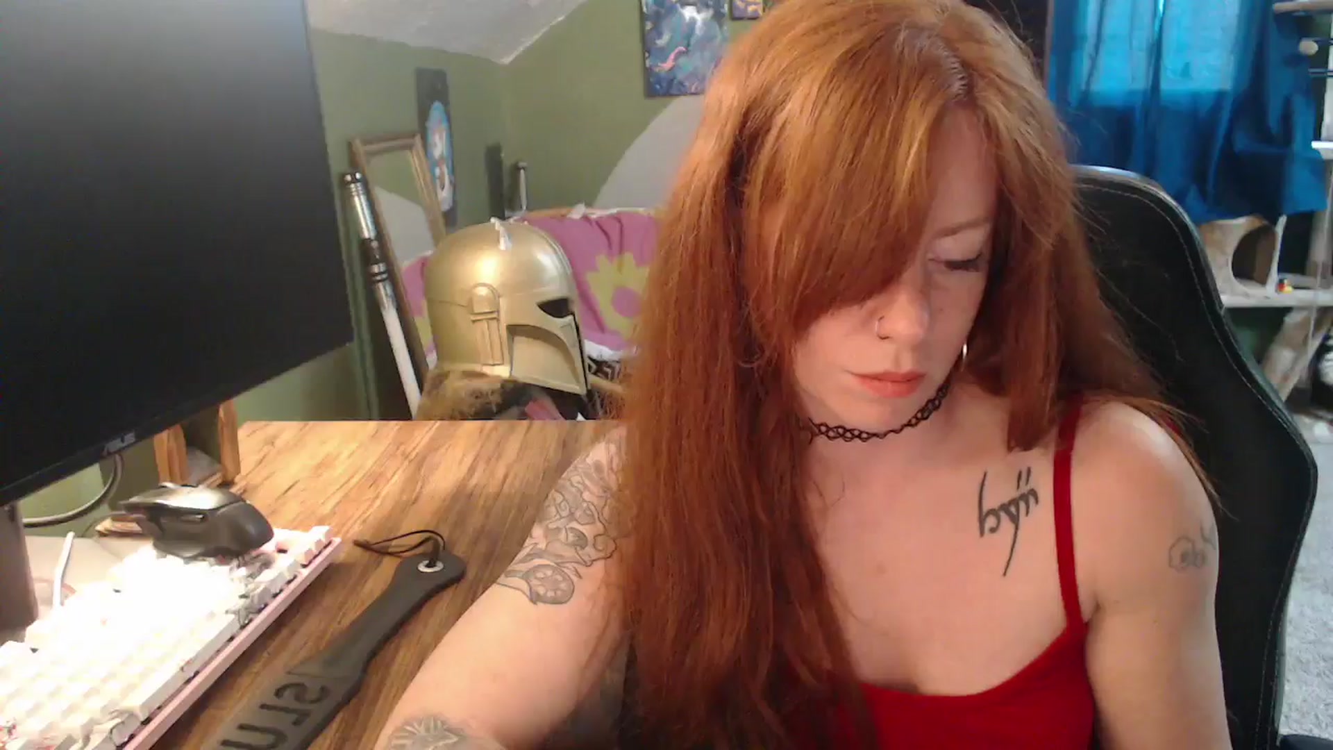 Gallery image thumbnail from AstraeaSiren's myfreecams stream on, 04/16/2026, 21:37 image 17 of 20