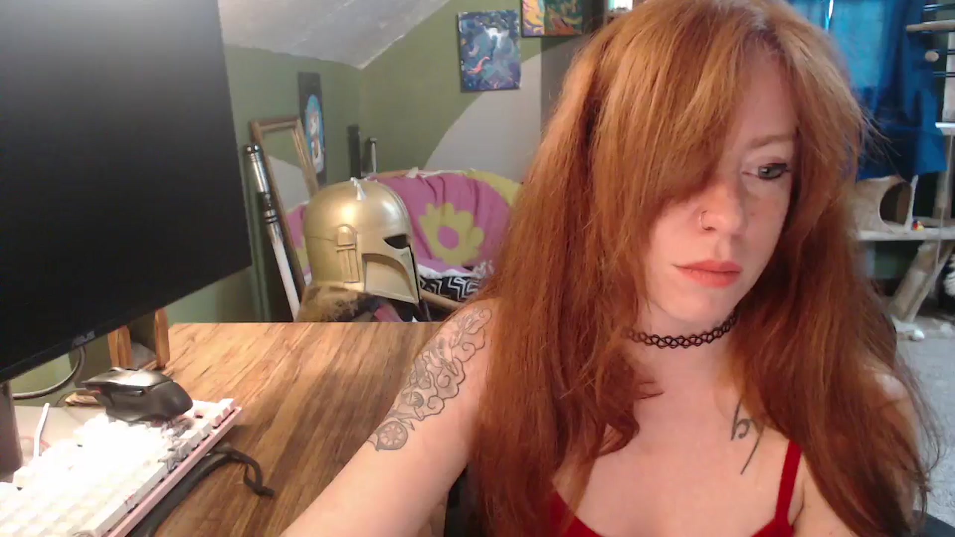 Gallery image thumbnail from AstraeaSiren's myfreecams stream on, 04/16/2026, 21:37 image 7 of 20