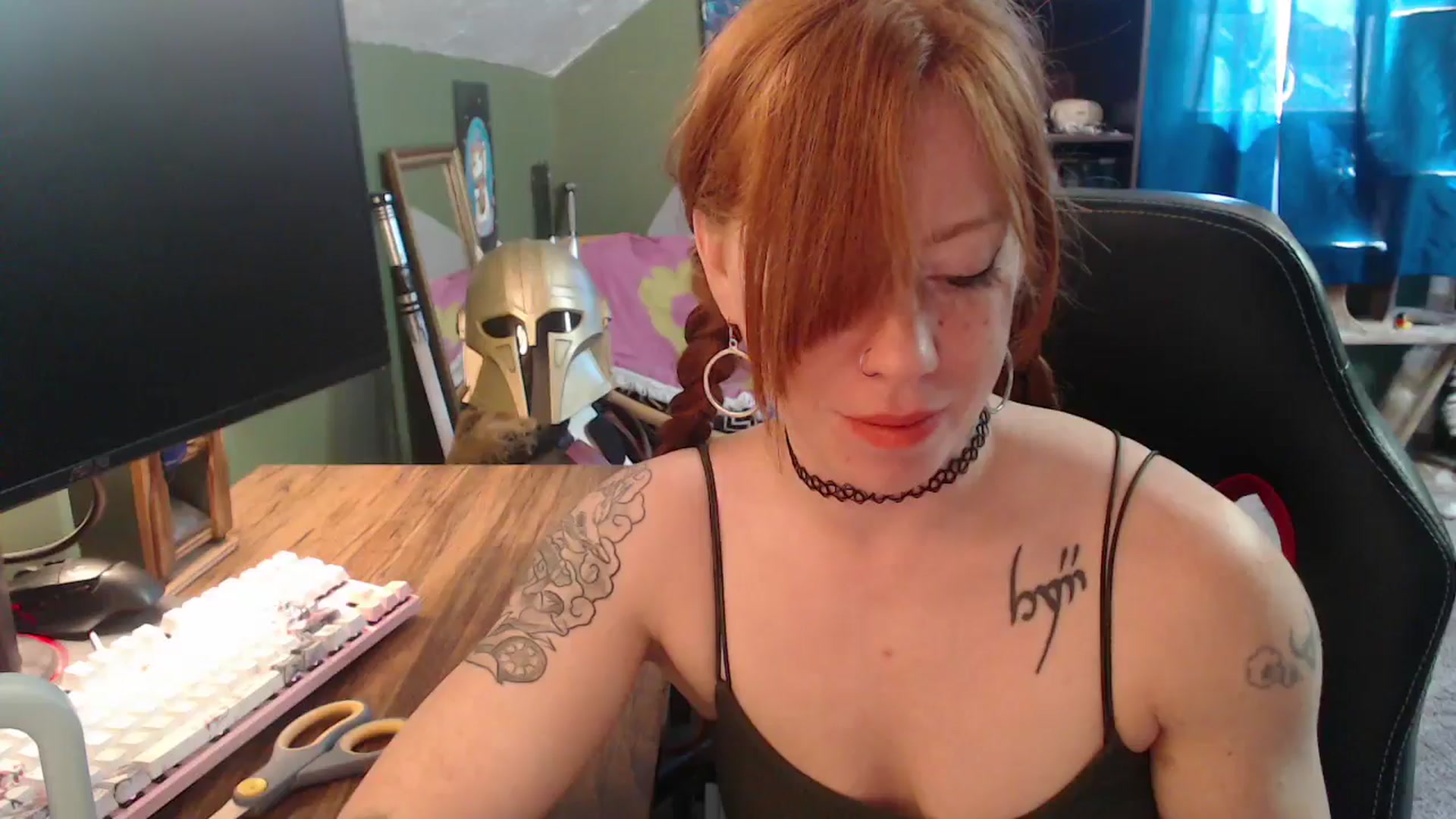 Gallery image thumbnail from AstraeaSiren's myfreecams stream on, 04/20/2026, 20:31 image 13 of 20