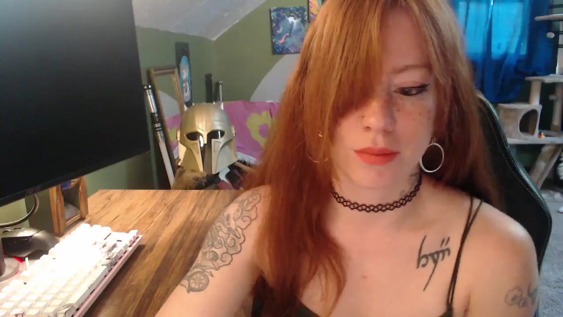 Gallery image thumbnail from AstraeaSiren's myfreecams stream on, 04/20/2026, 20:31 image 2 of 20