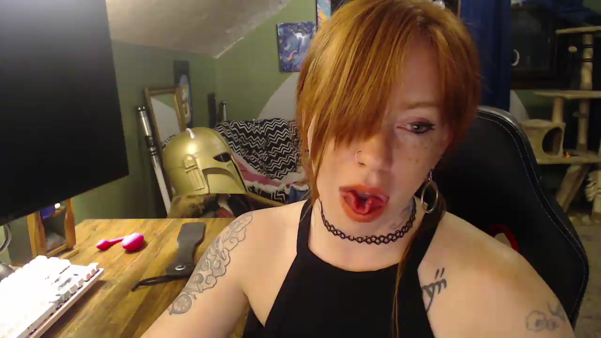 Gallery image thumbnail from AstraeaSiren's myfreecams stream on, 04/23/2026, 06:38 image 14 of 20