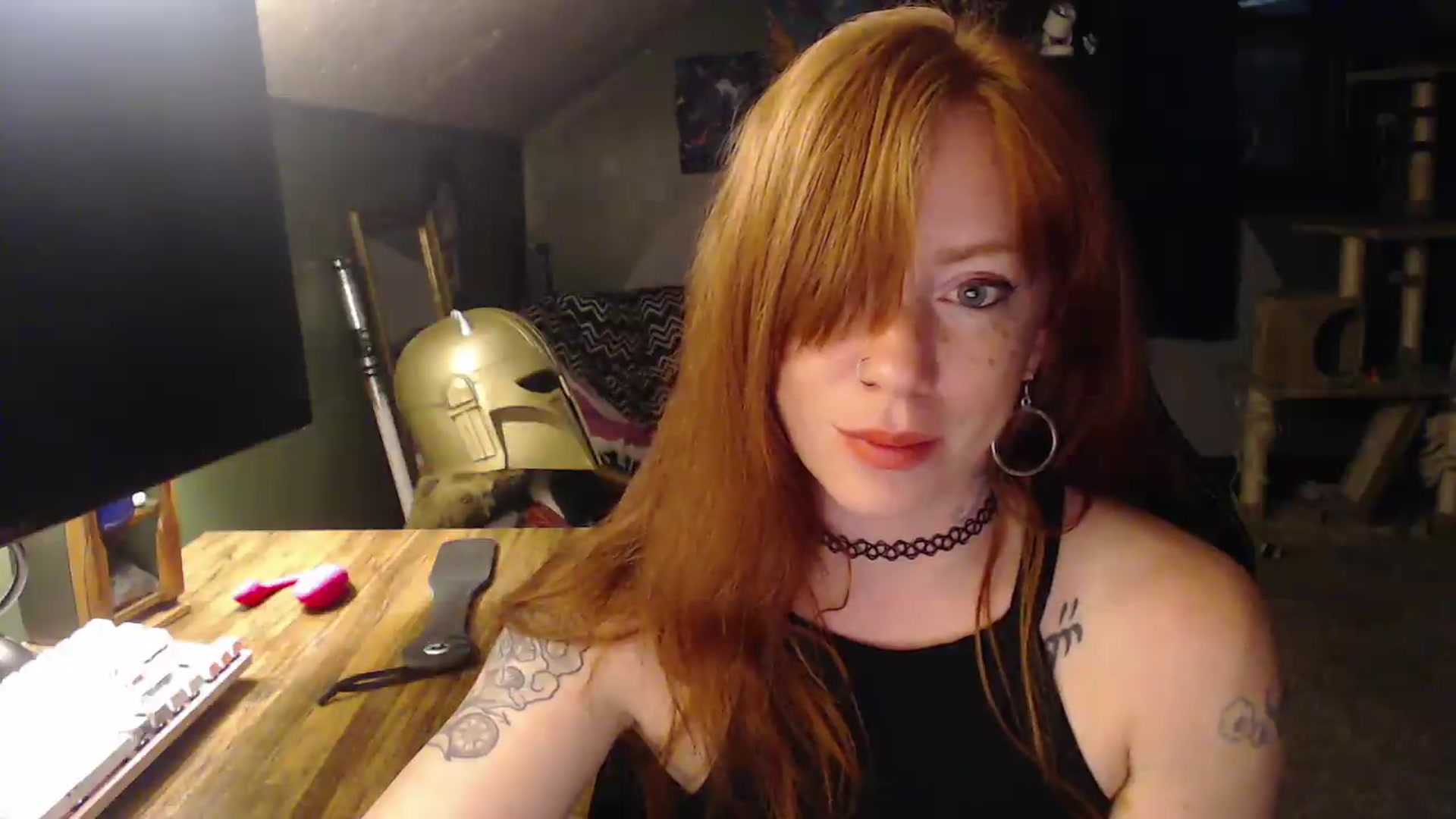 Gallery image thumbnail from AstraeaSiren's myfreecams stream on, 04/23/2026, 06:38 image 8 of 20