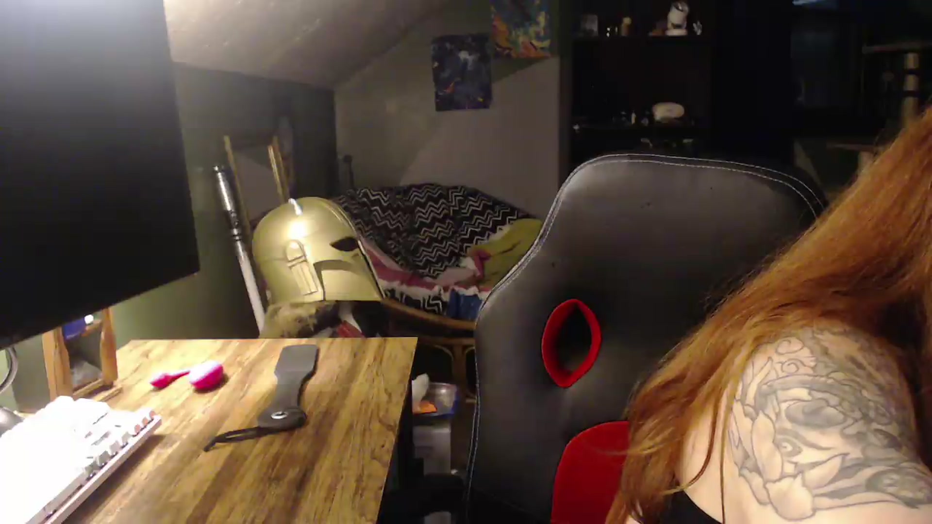 Gallery image thumbnail from AstraeaSiren's myfreecams stream on, 04/23/2026, 06:38 image 5 of 20