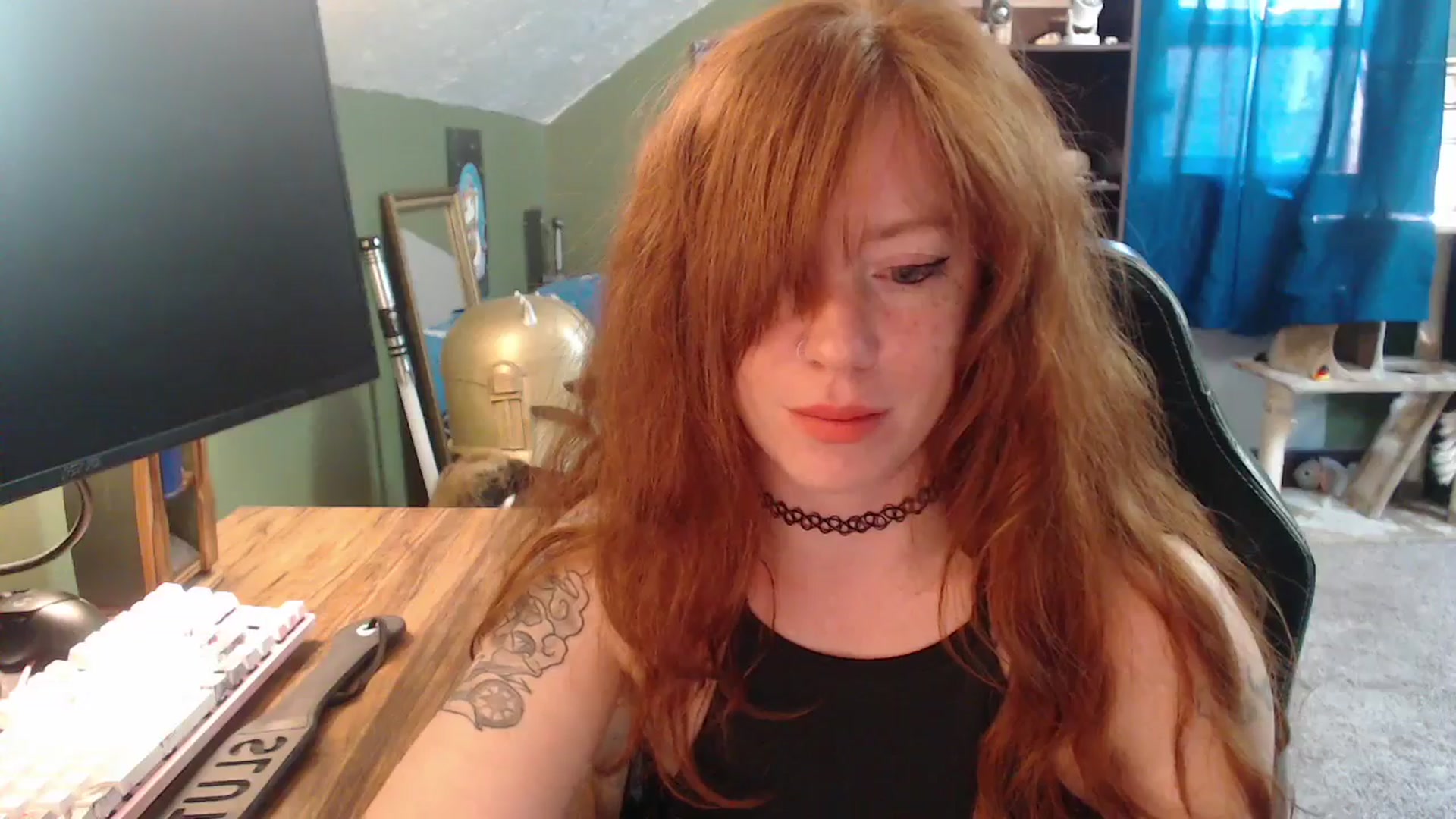 Gallery image thumbnail from AstraeaSiren's myfreecams stream on, 04/27/2026, 18:26 image 16 of 20
