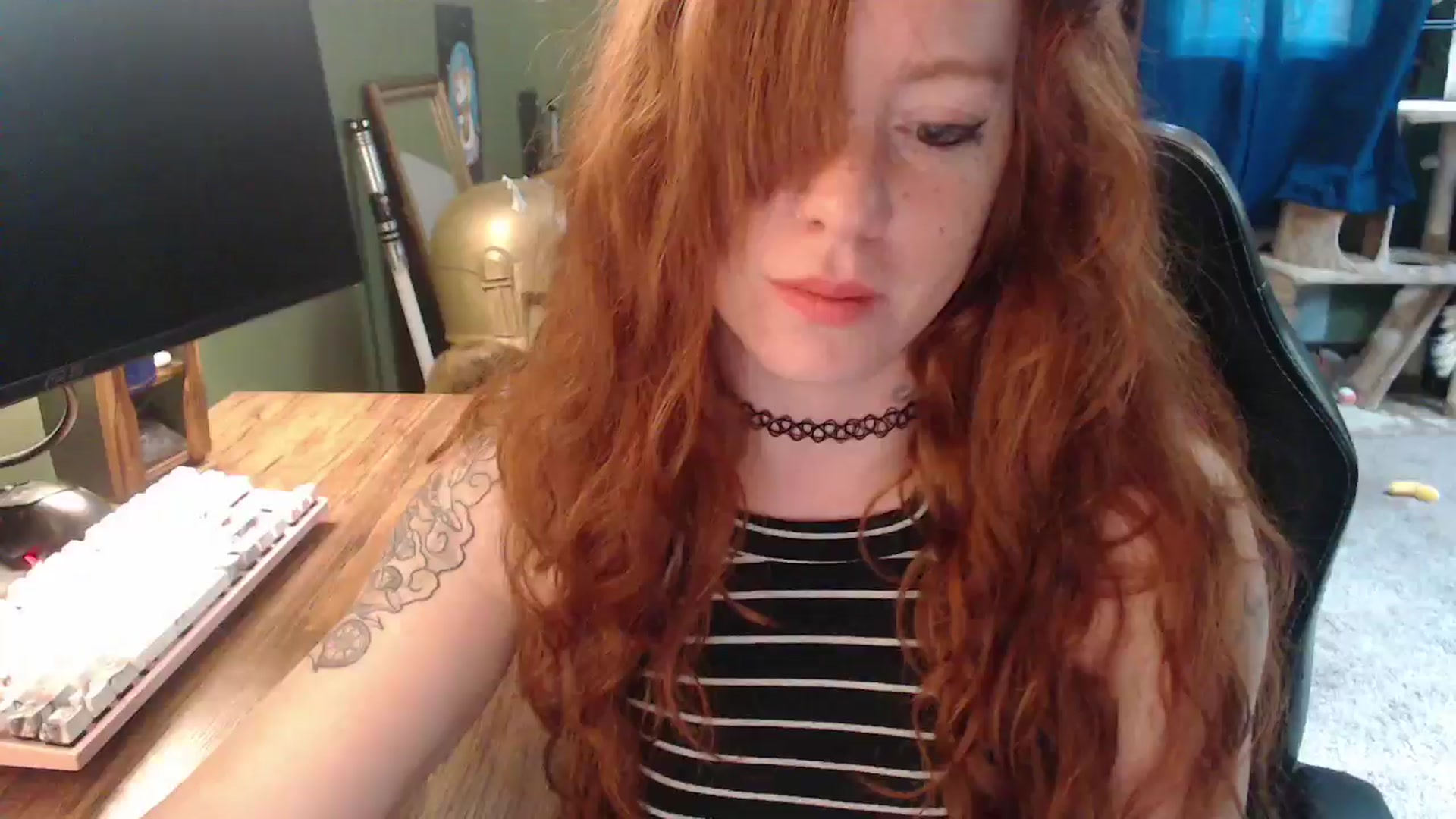 Gallery image thumbnail from AstraeaSiren's myfreecams stream on, 05/01/2026, 18:00 image 12 of 20