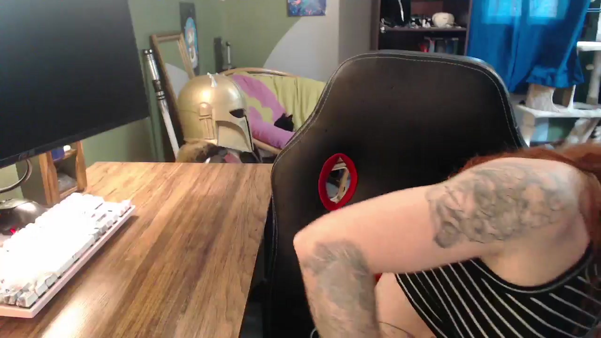 Gallery image thumbnail from AstraeaSiren's myfreecams stream on, 05/01/2026, 18:00 image 9 of 20