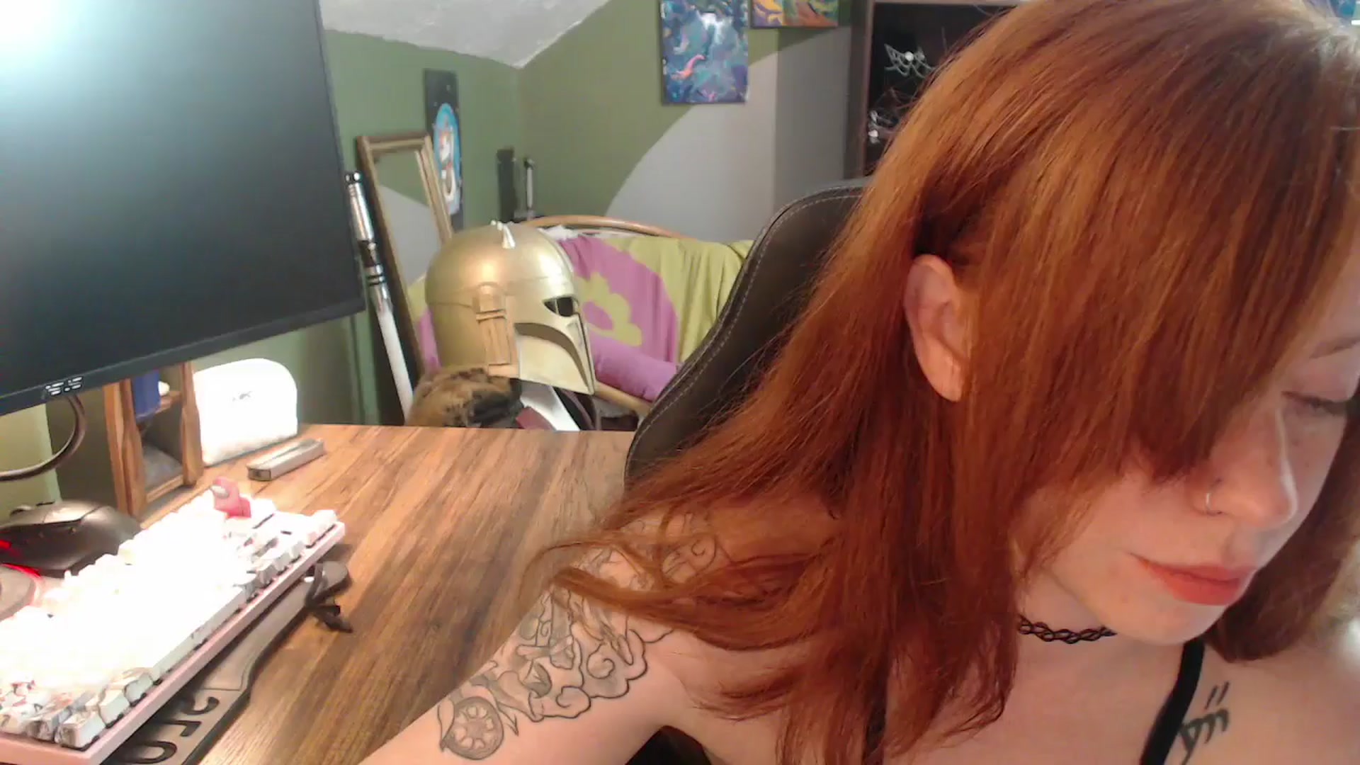 Gallery image thumbnail from AstraeaSiren's myfreecams stream on, 05/06/2026, 17:26 image 3 of 20