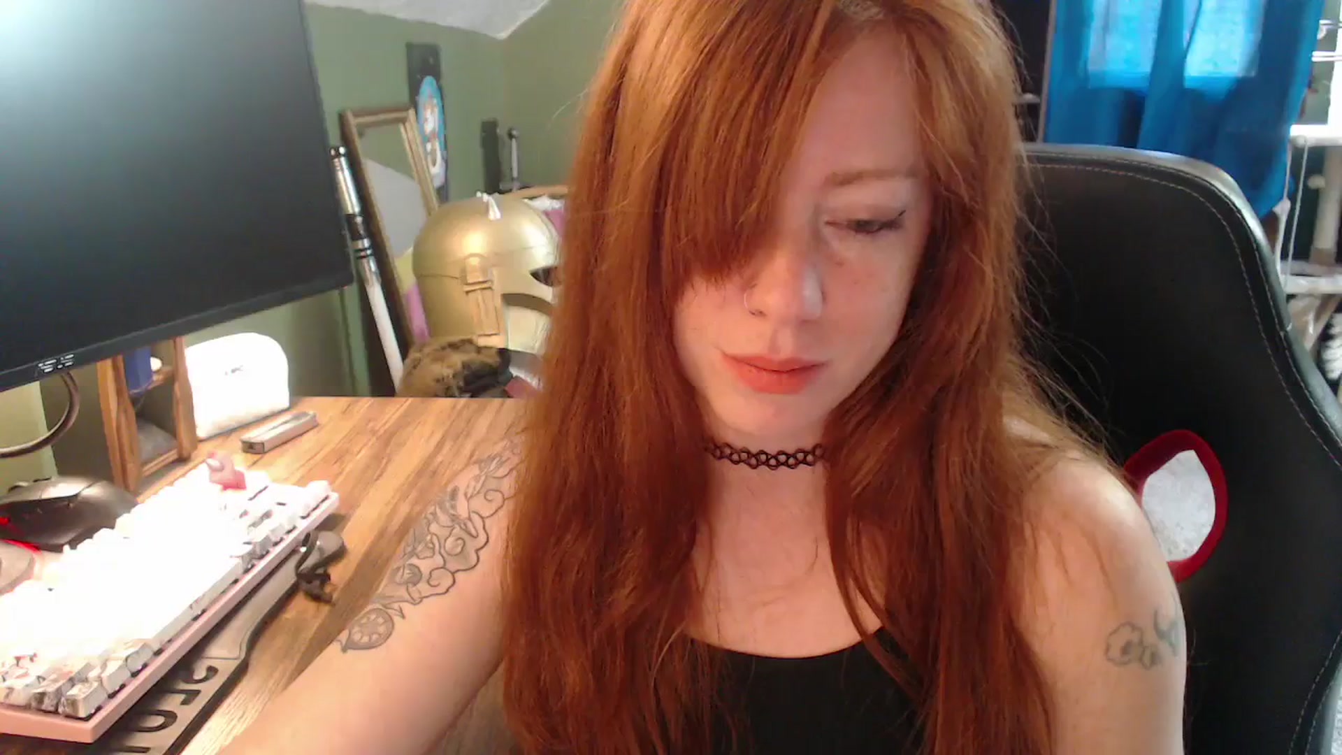 Gallery image thumbnail from AstraeaSiren's myfreecams stream on, 05/06/2026, 18:07 image 17 of 20