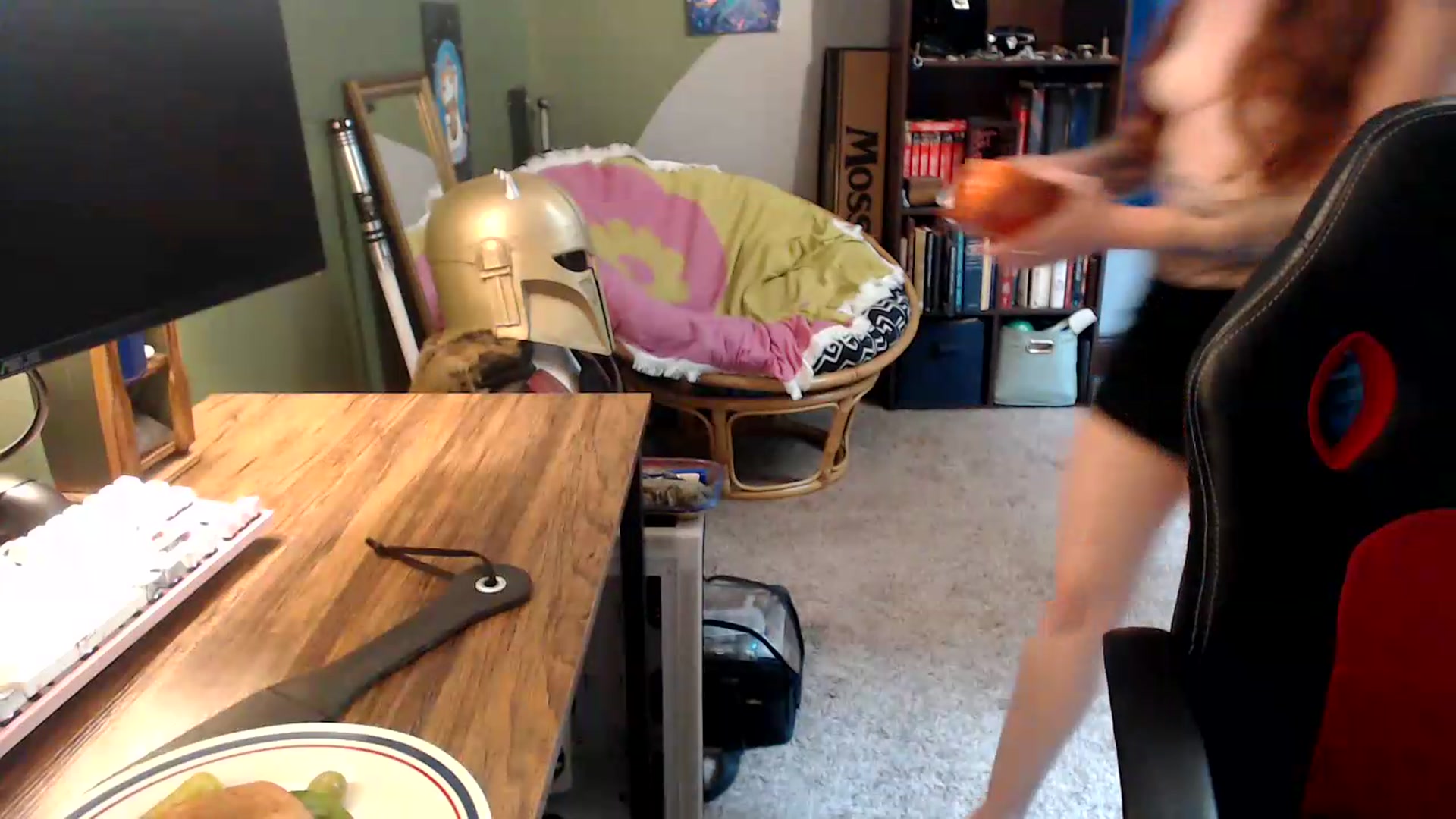 Gallery image thumbnail from AstraeaSiren's myfreecams stream on, 05/22/2026, 20:05 image 18 of 20