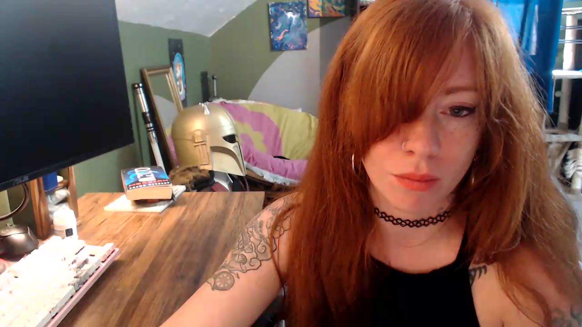 Gallery image thumbnail from AstraeaSiren's myfreecams stream on, 05/25/2026, 18:25 image 16 of 20