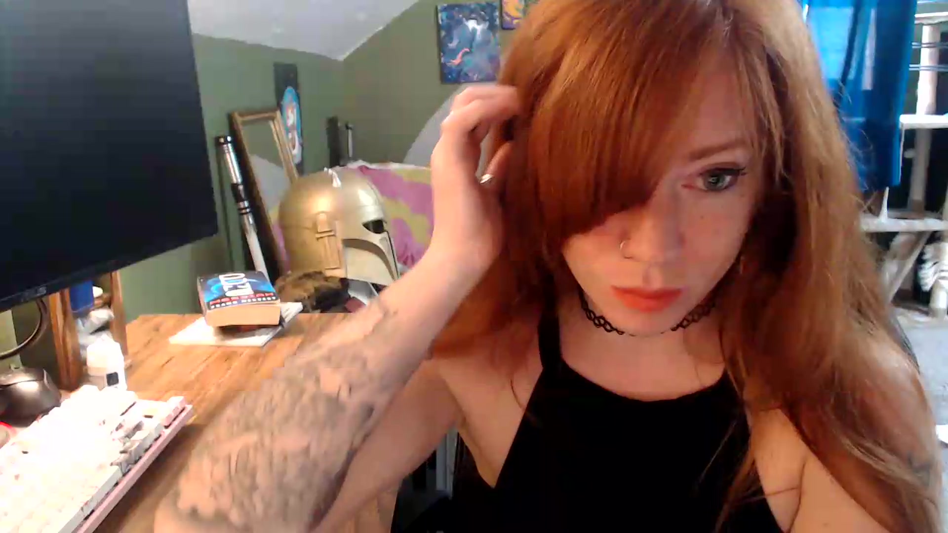 Gallery image thumbnail from AstraeaSiren's myfreecams stream on, 05/25/2026, 18:25 image 4 of 20