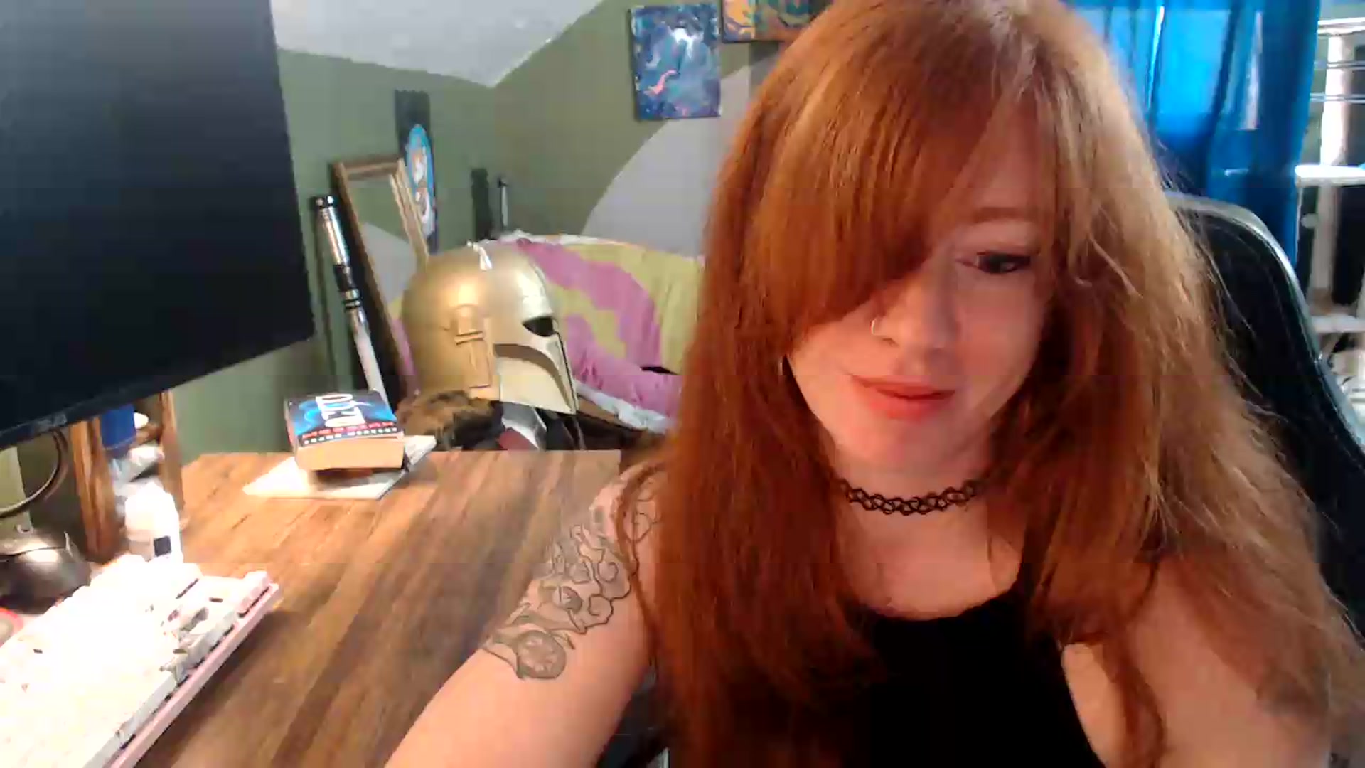 Gallery image thumbnail from AstraeaSiren's myfreecams stream on, 05/25/2026, 18:25 image 17 of 20