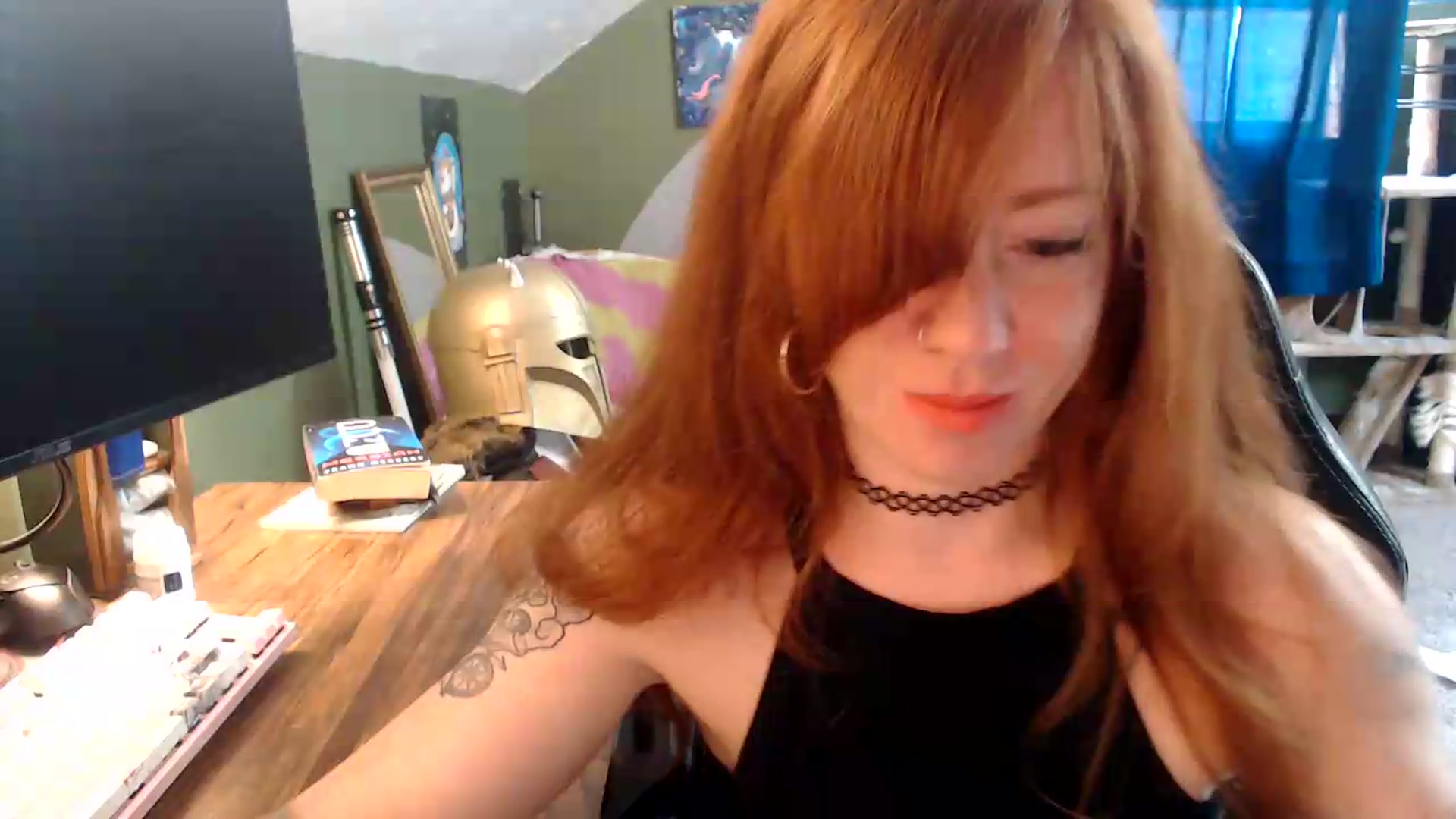Gallery image thumbnail from AstraeaSiren's myfreecams stream on, 05/25/2026, 18:25 image 5 of 20