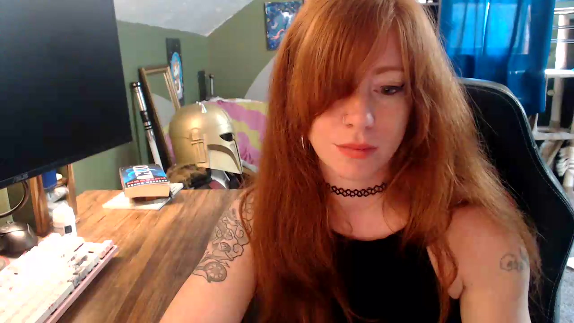 Gallery image thumbnail from AstraeaSiren's myfreecams stream on, 05/25/2026, 18:25 image 18 of 20