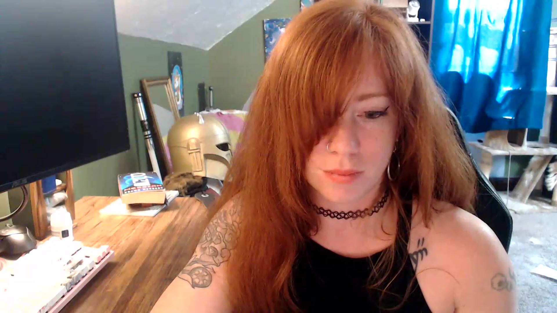 Gallery image thumbnail from AstraeaSiren's myfreecams stream on, 05/25/2026, 20:15 image 18 of 20