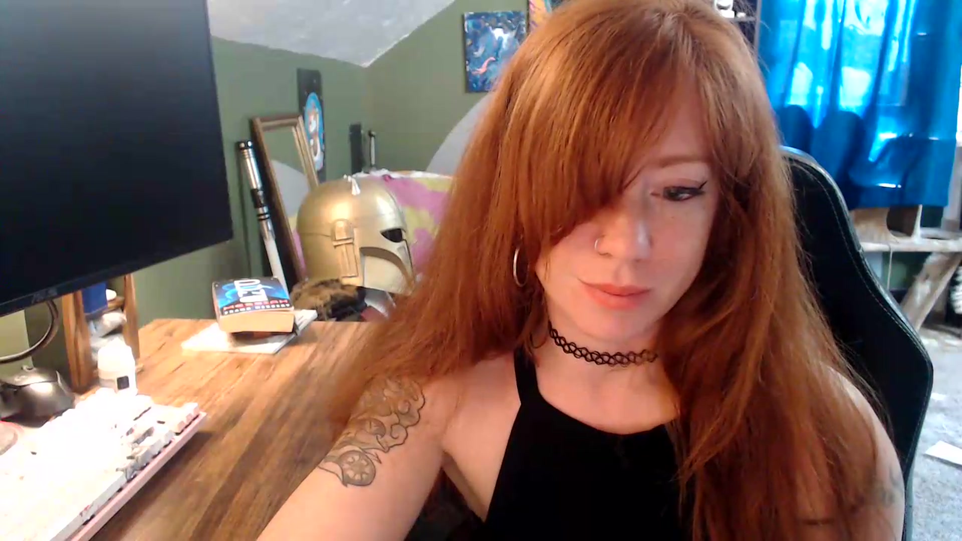 Gallery image thumbnail from AstraeaSiren's myfreecams stream on, 05/25/2026, 20:15 image 14 of 20