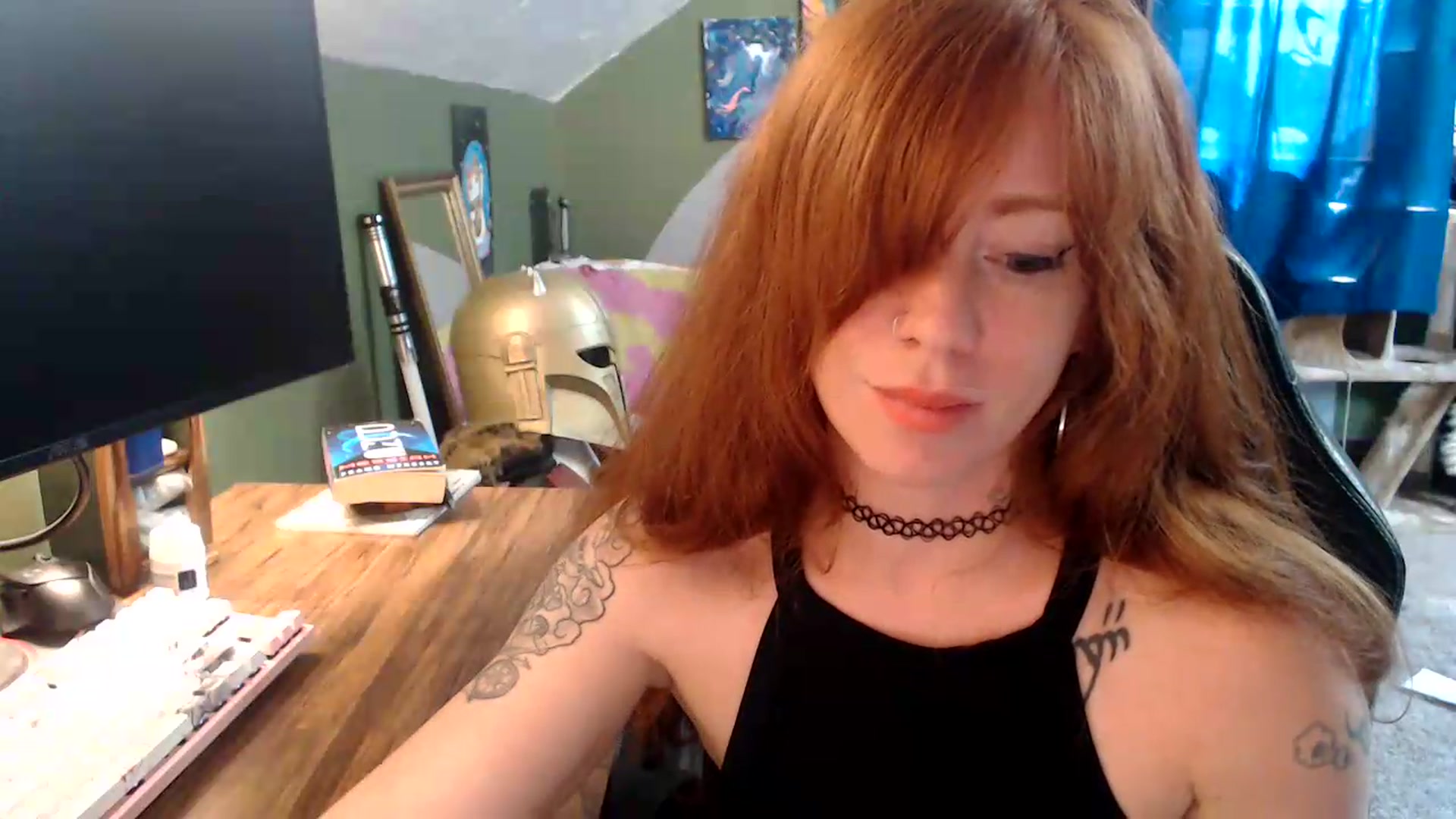 Gallery image thumbnail from AstraeaSiren's myfreecams stream on, 05/25/2026, 20:15 image 2 of 20