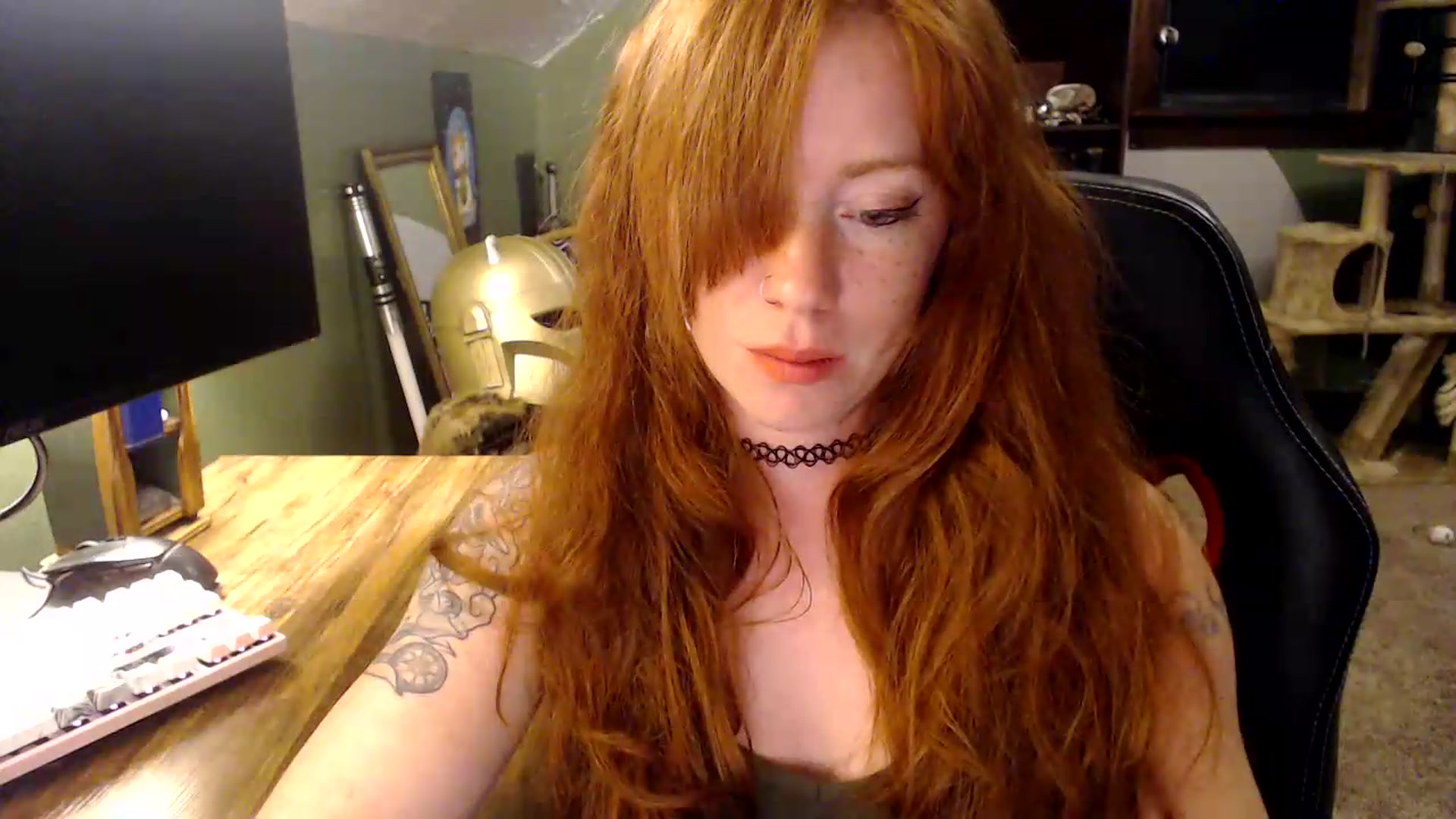 Gallery image thumbnail from AstraeaSiren's myfreecams stream on, 06/04/2026, 03:47 image 15 of 20