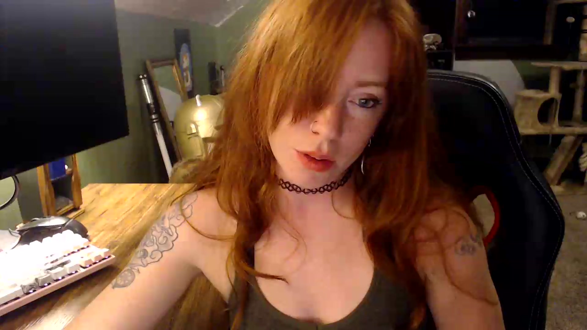 Gallery image thumbnail from AstraeaSiren's myfreecams stream on, 06/04/2026, 03:47 image 13 of 20