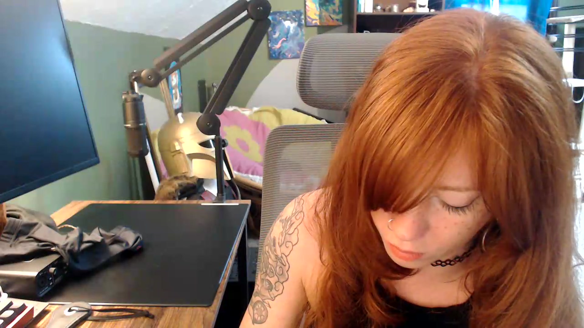 Gallery image thumbnail from AstraeaSiren's myfreecams stream on, 06/22/2026, 20:11 image 3 of 20
