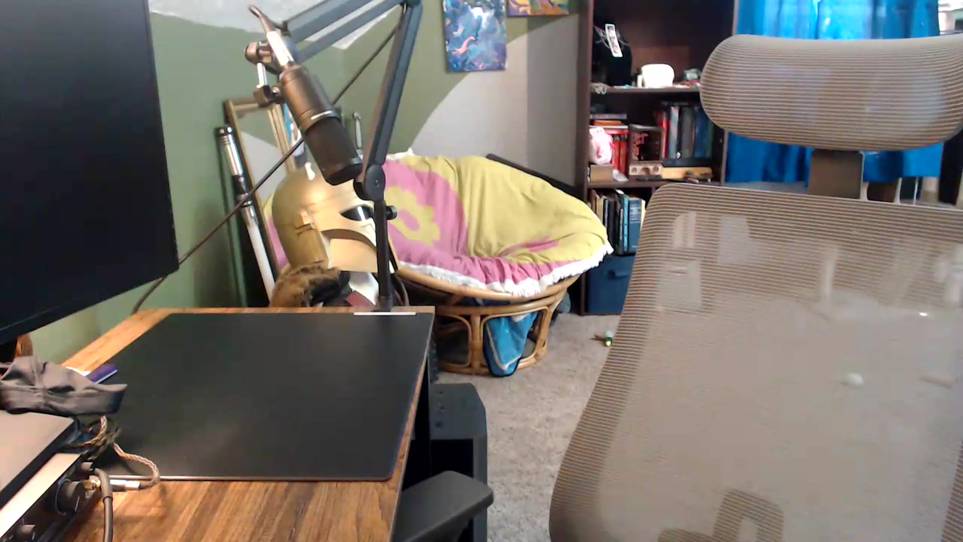 Gallery image thumbnail from AstraeaSiren's myfreecams stream on, 06/24/2026, 19:06 image 18 of 20