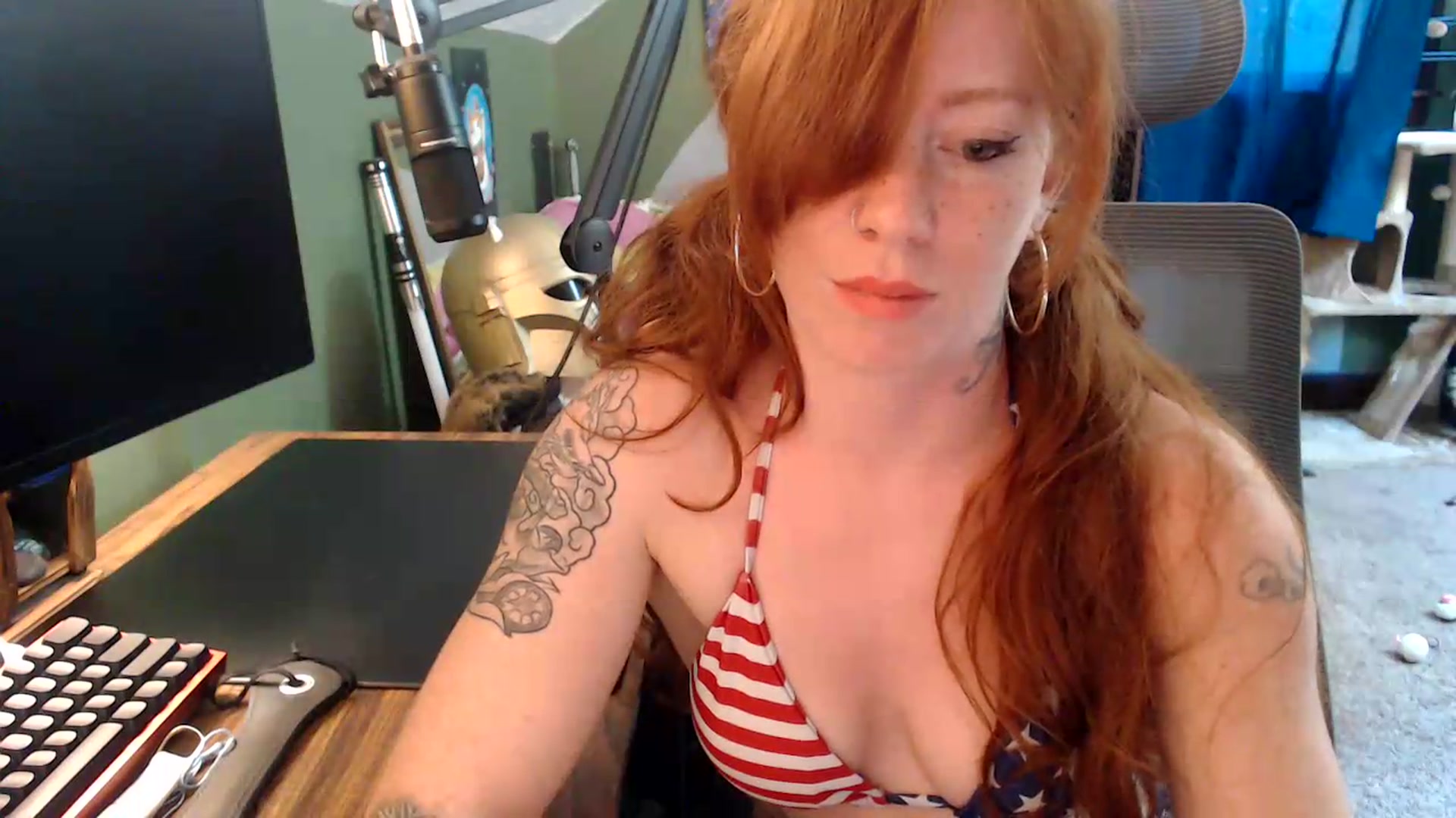 Gallery image thumbnail from AstraeaSiren's myfreecams stream on, 07/03/2026, 19:46 image 7 of 20