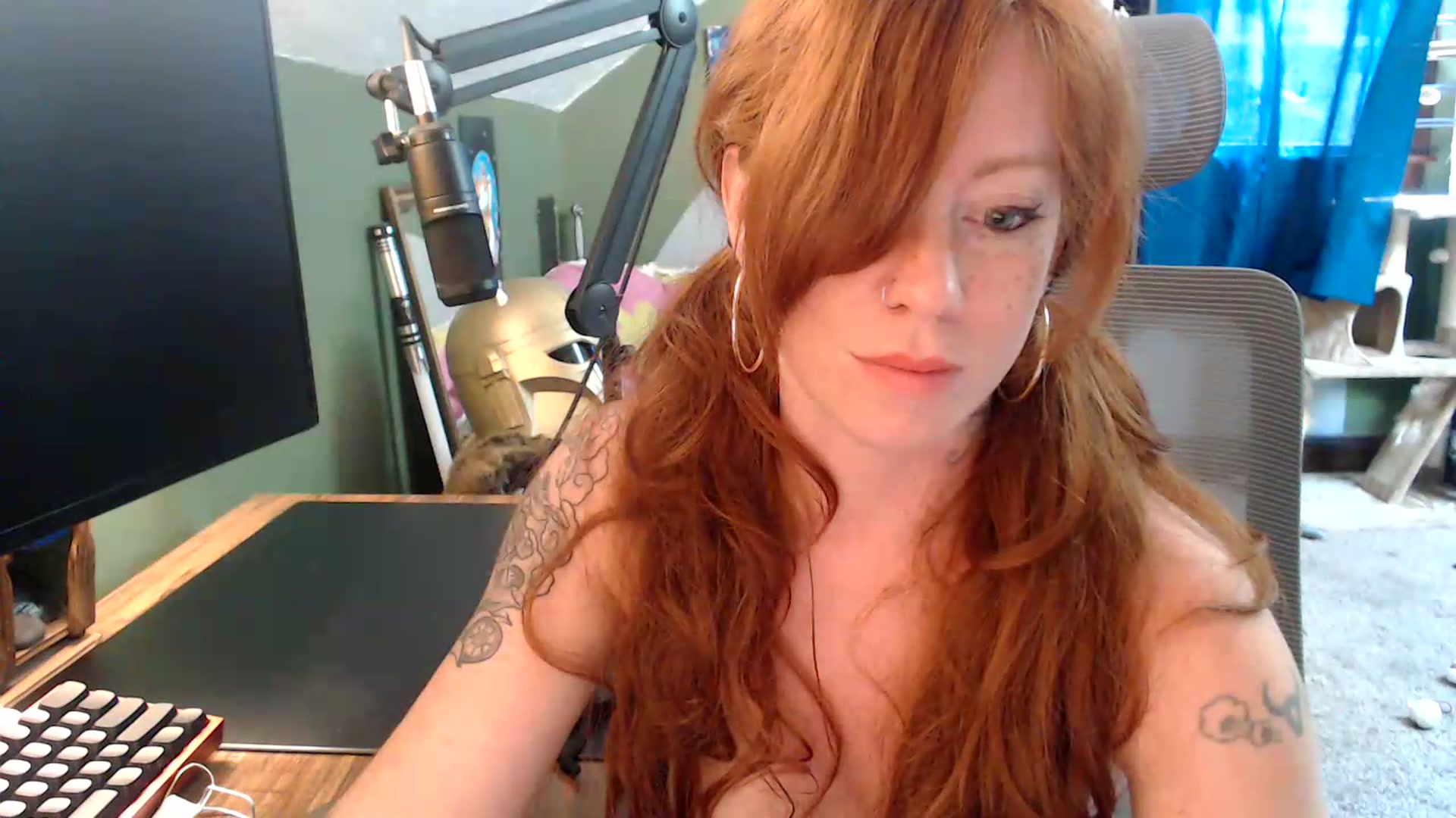 Gallery image thumbnail from AstraeaSiren's myfreecams stream on, 07/03/2026, 19:46 image 17 of 20