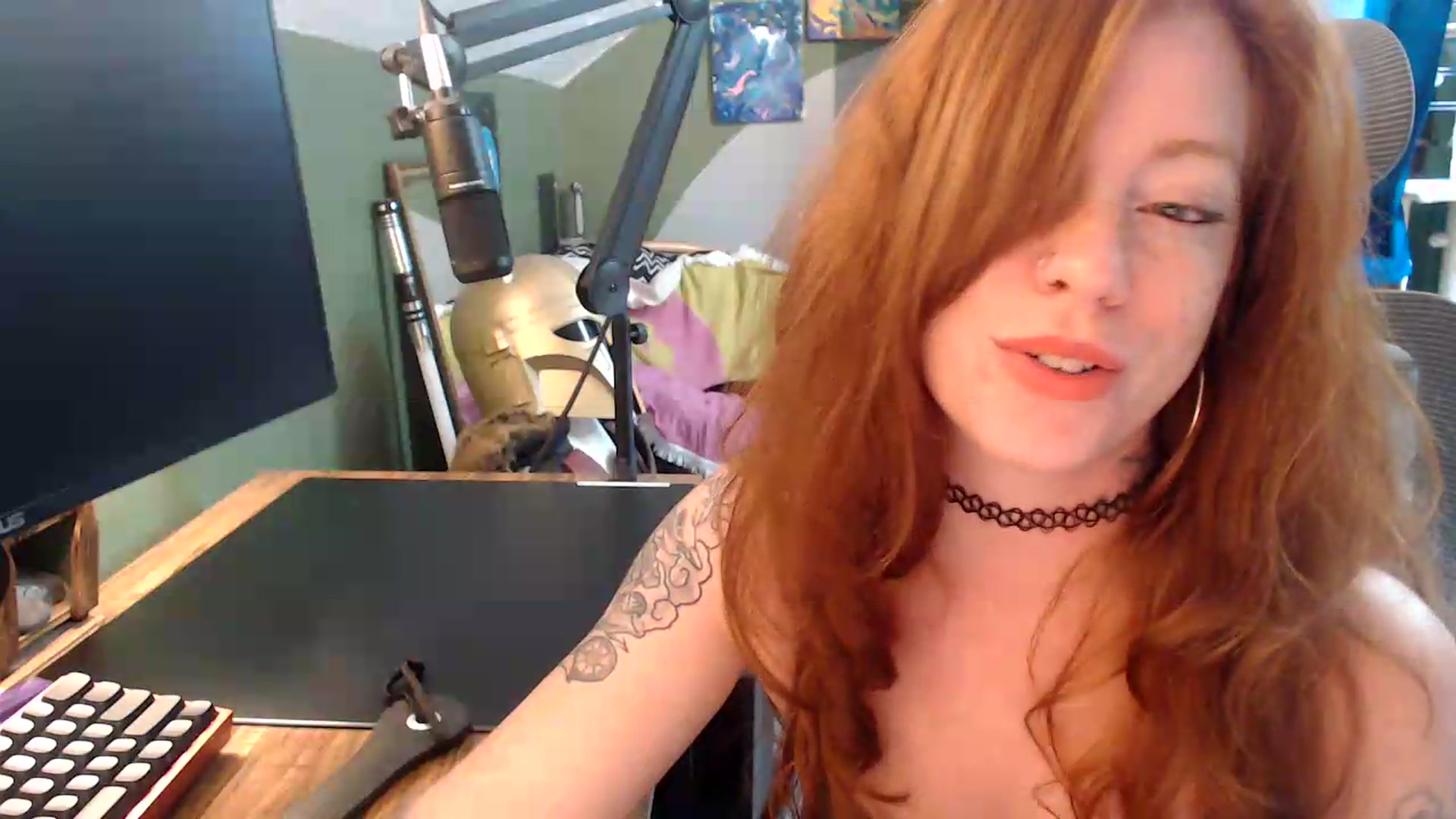 Gallery image thumbnail from AstraeaSiren's myfreecams stream on, 07/06/2026, 20:25 image 3 of 20