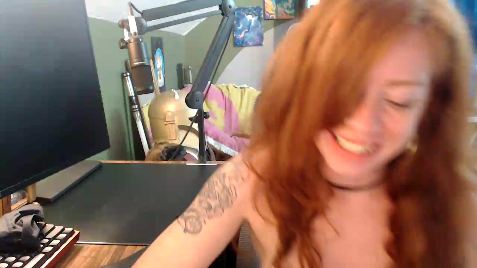 Gallery image thumbnail from AstraeaSiren's myfreecams stream on, 07/08/2026, 18:32 image 16 of 20