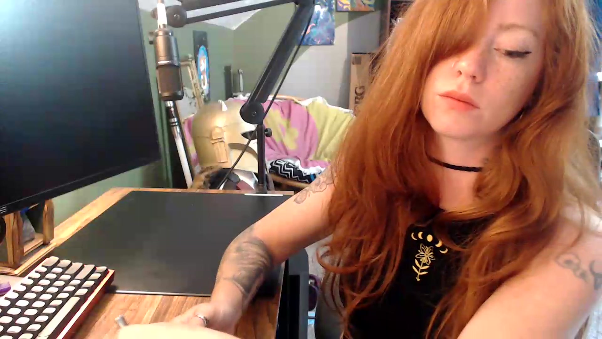 Gallery image thumbnail from AstraeaSiren's myfreecams stream on, 07/29/2026, 18:05 image 3 of 20