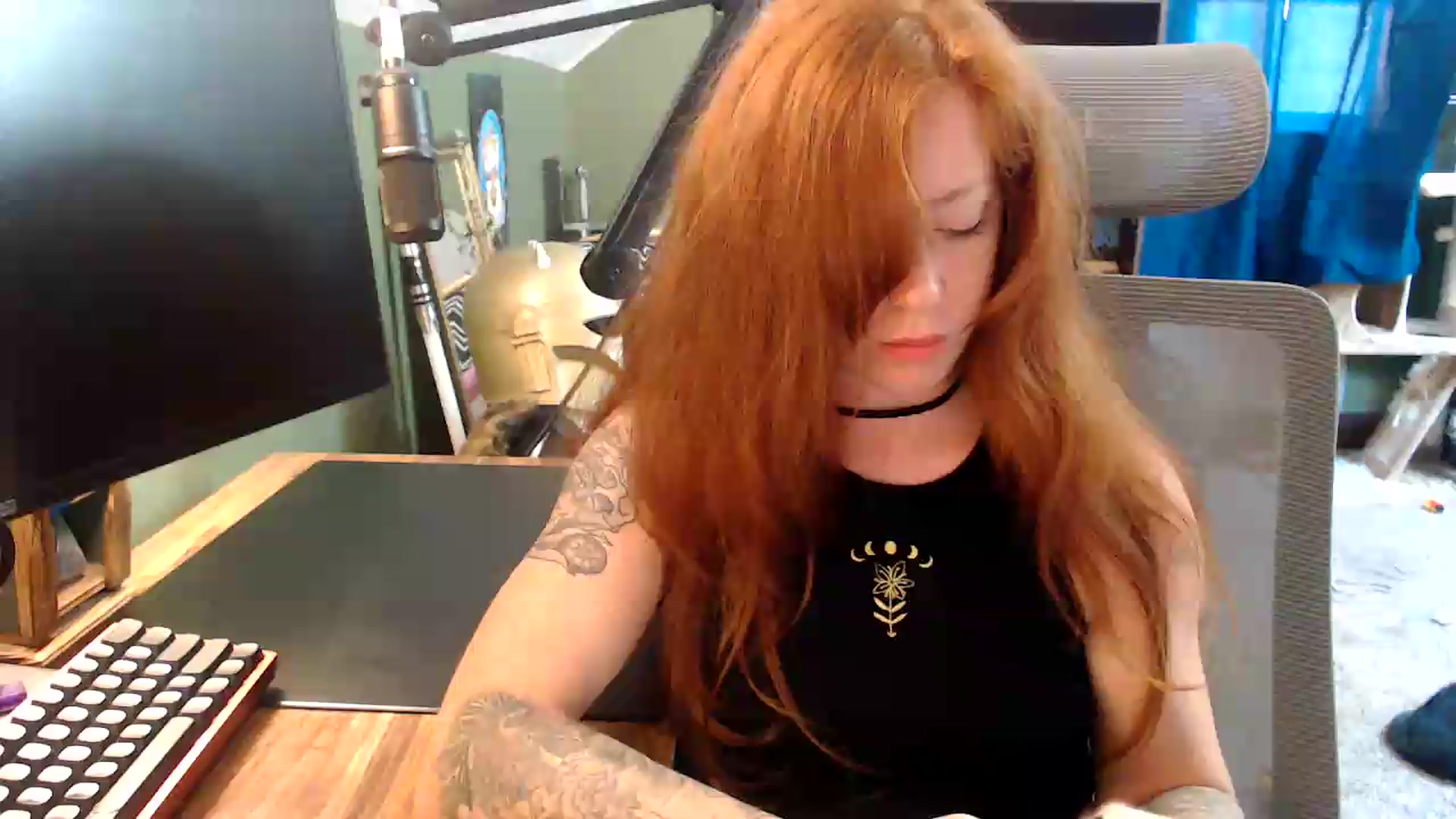 Gallery image thumbnail from AstraeaSiren's myfreecams stream on, 07/29/2026, 18:05 image 9 of 20