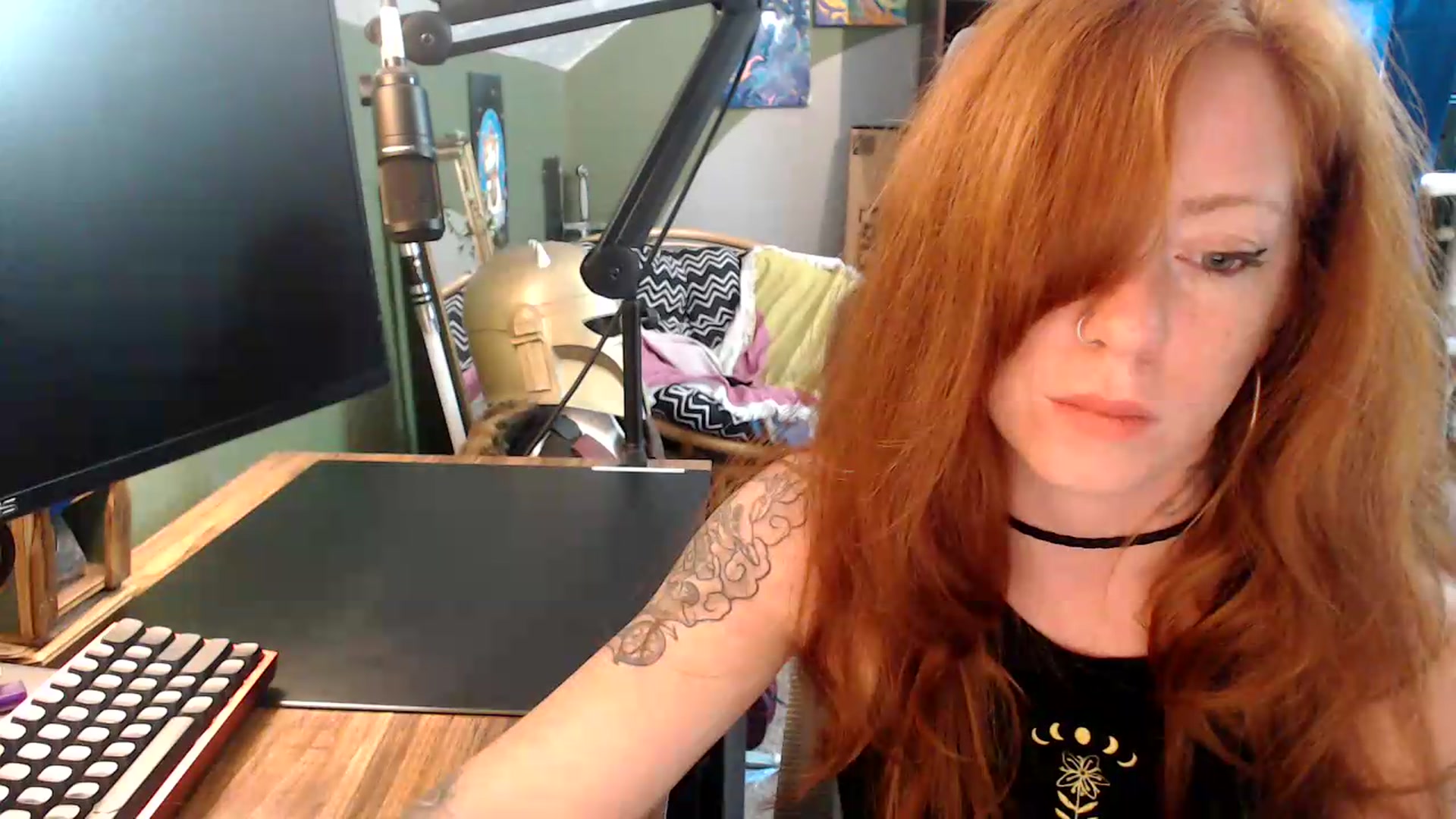 Gallery image thumbnail from AstraeaSiren's myfreecams stream on, 07/29/2026, 18:05 image 14 of 20