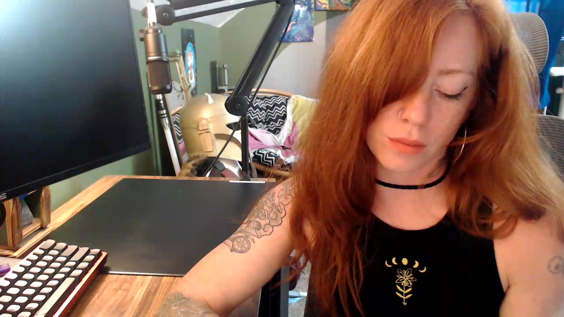 Gallery image thumbnail from AstraeaSiren's myfreecams stream on, 07/29/2026, 18:05 image 10 of 20
