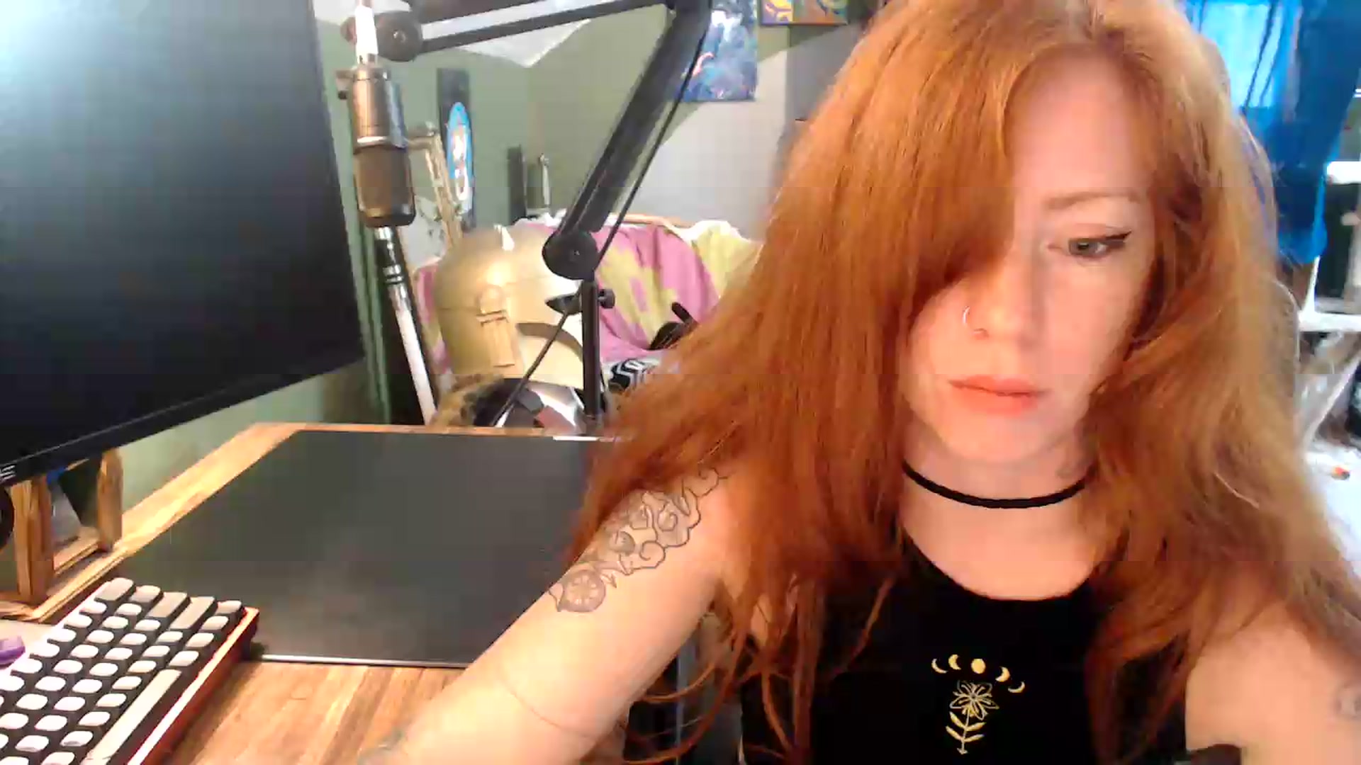 Gallery image thumbnail from AstraeaSiren's myfreecams stream on, 07/29/2026, 18:05 image 6 of 20